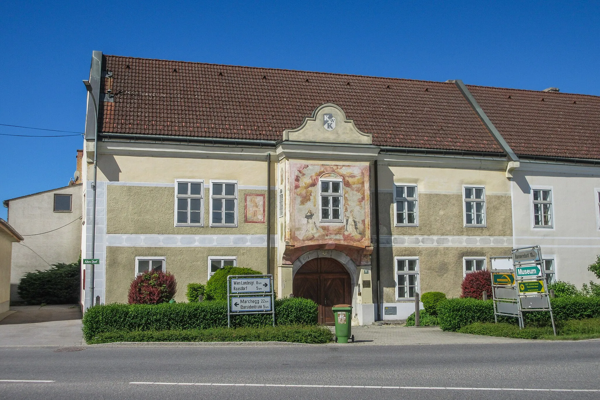 Photo showing: Der Kerphenhof in Markgrafneusiedl
