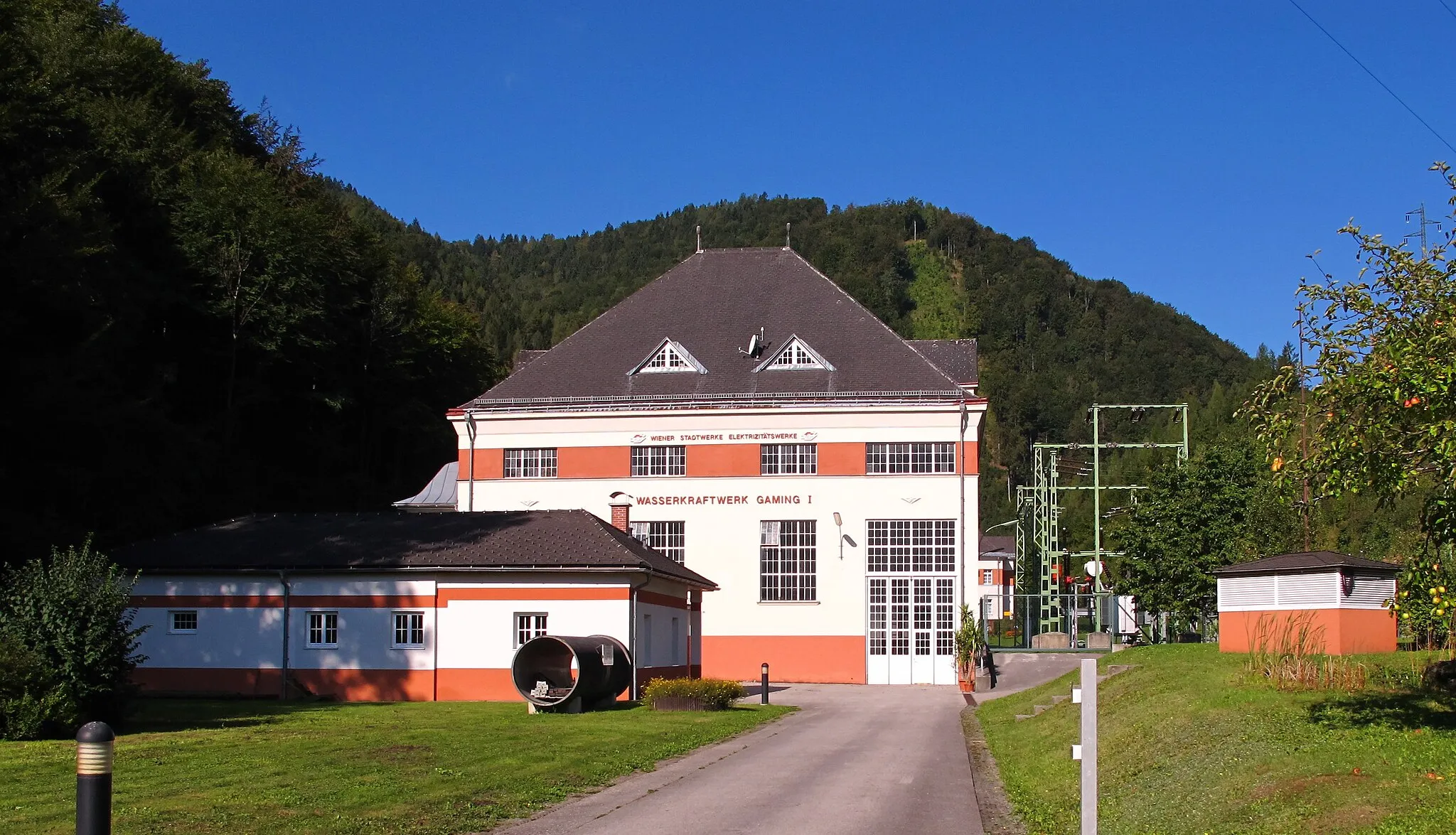 Photo showing: Wasserleitungskraftwerk Gaming I, Maschinenhaus