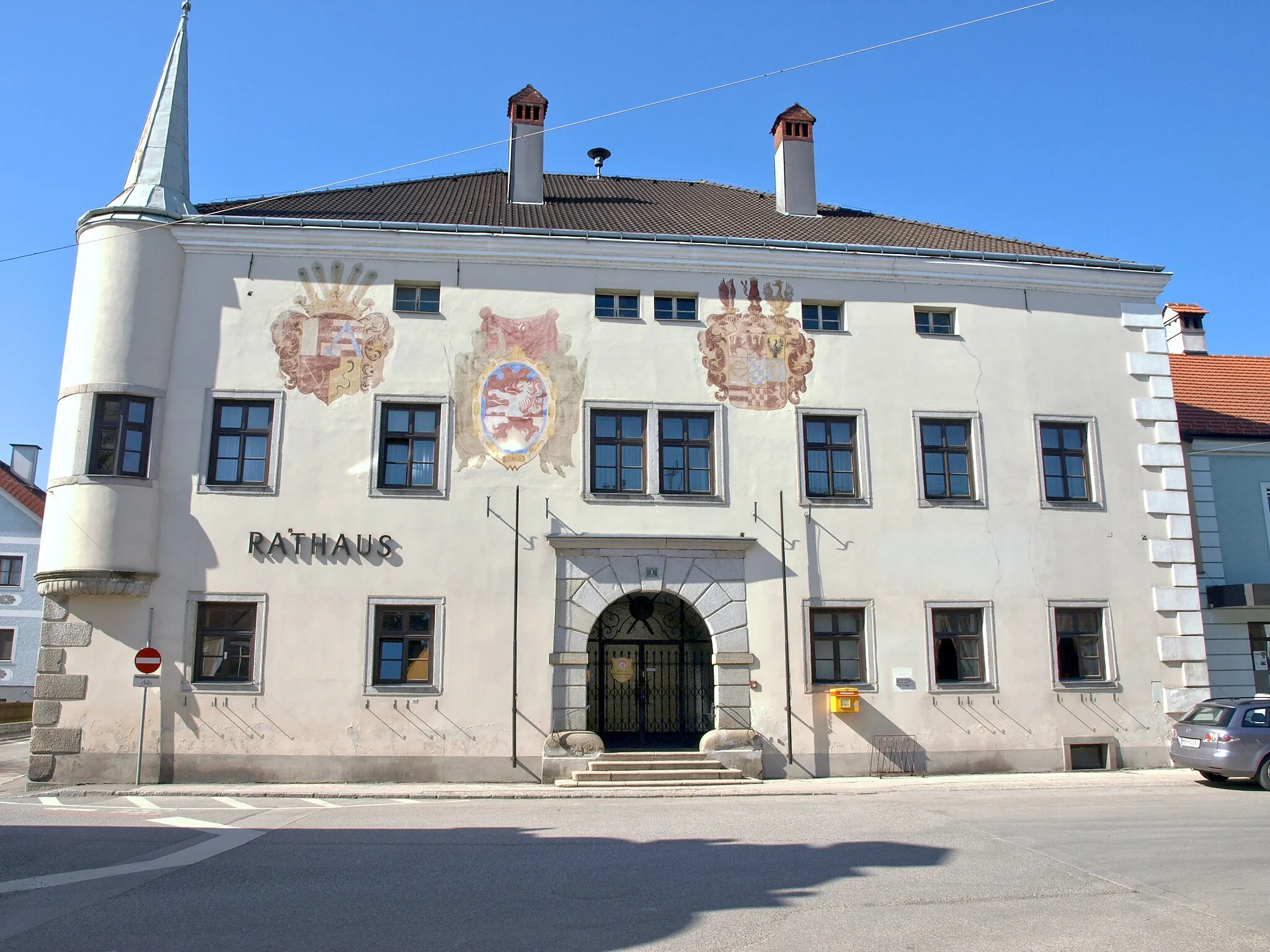 Photo showing: Rathaus/ehem. Mauthaus/Kindergarten