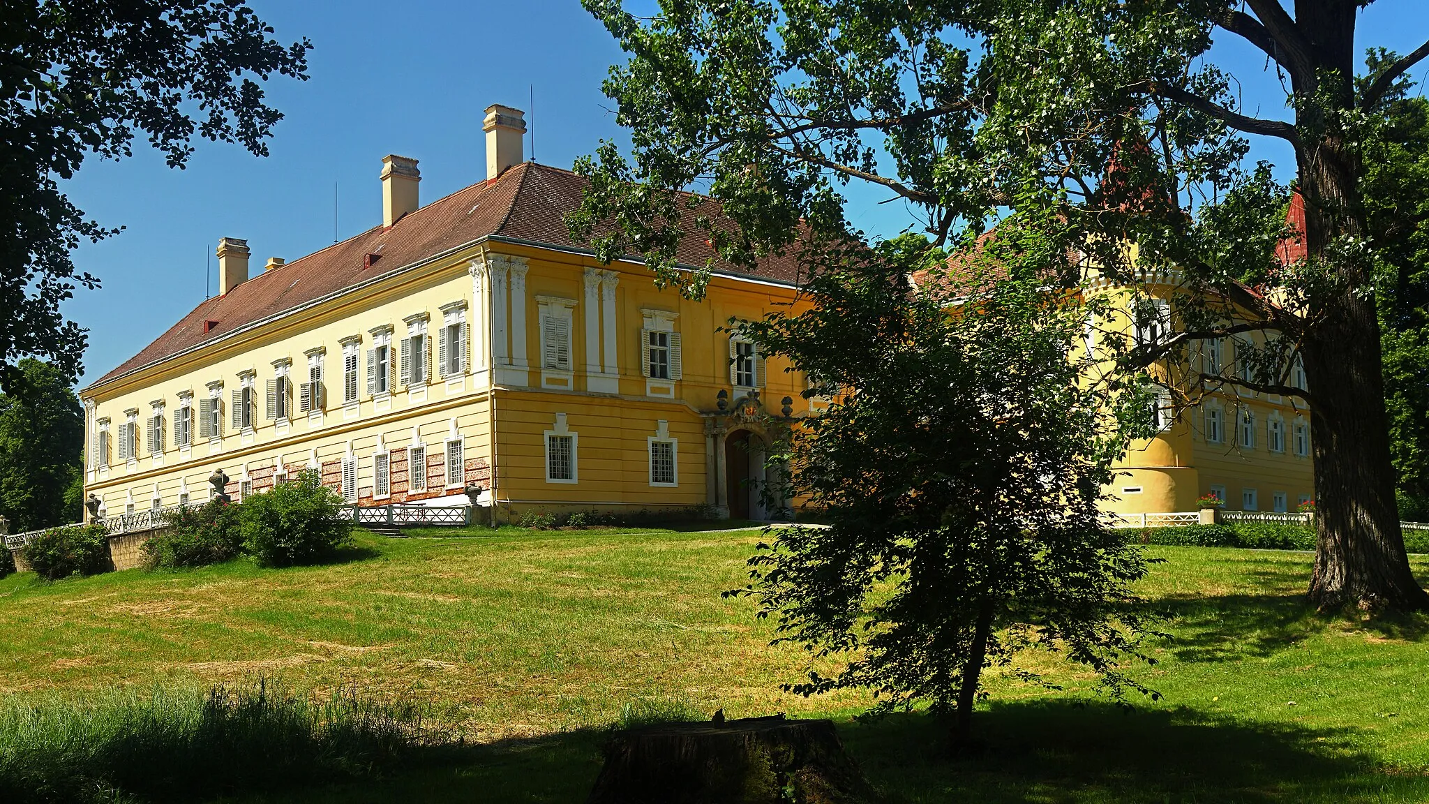 Photo showing: Schloss Weinern