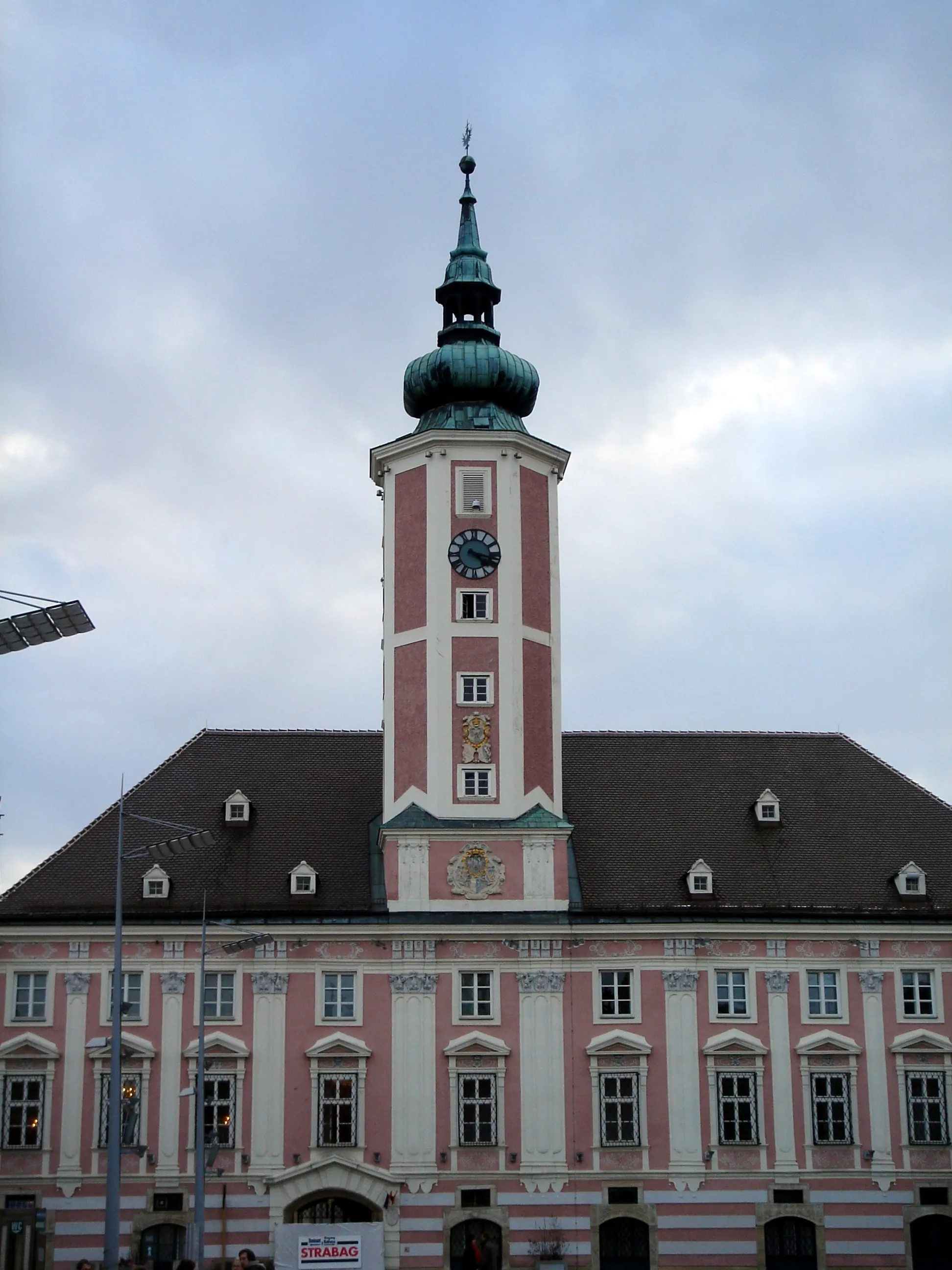 Photo showing: Das St. Pöltner Rathaus