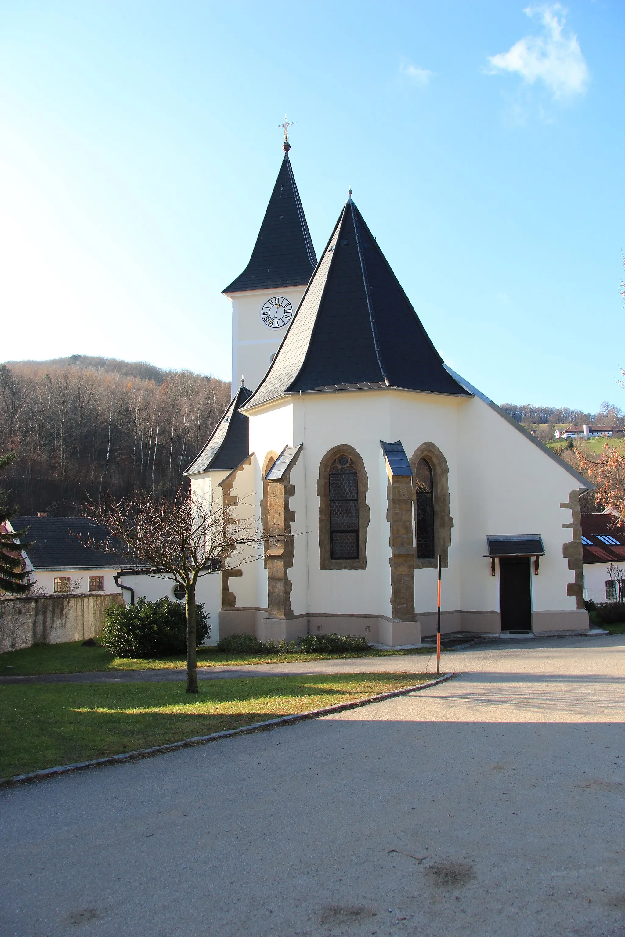 Photo showing: Kirche von Stössing