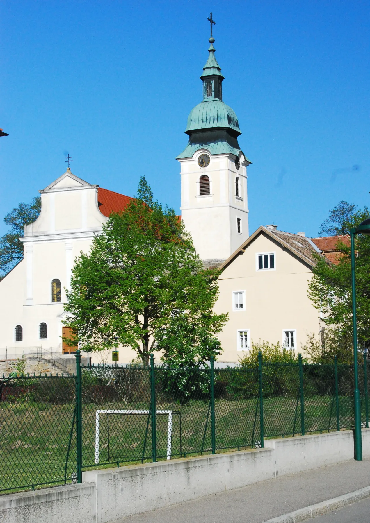 Photo showing: Kirche von Sitzendorf an der Schmida in Niederösterreich