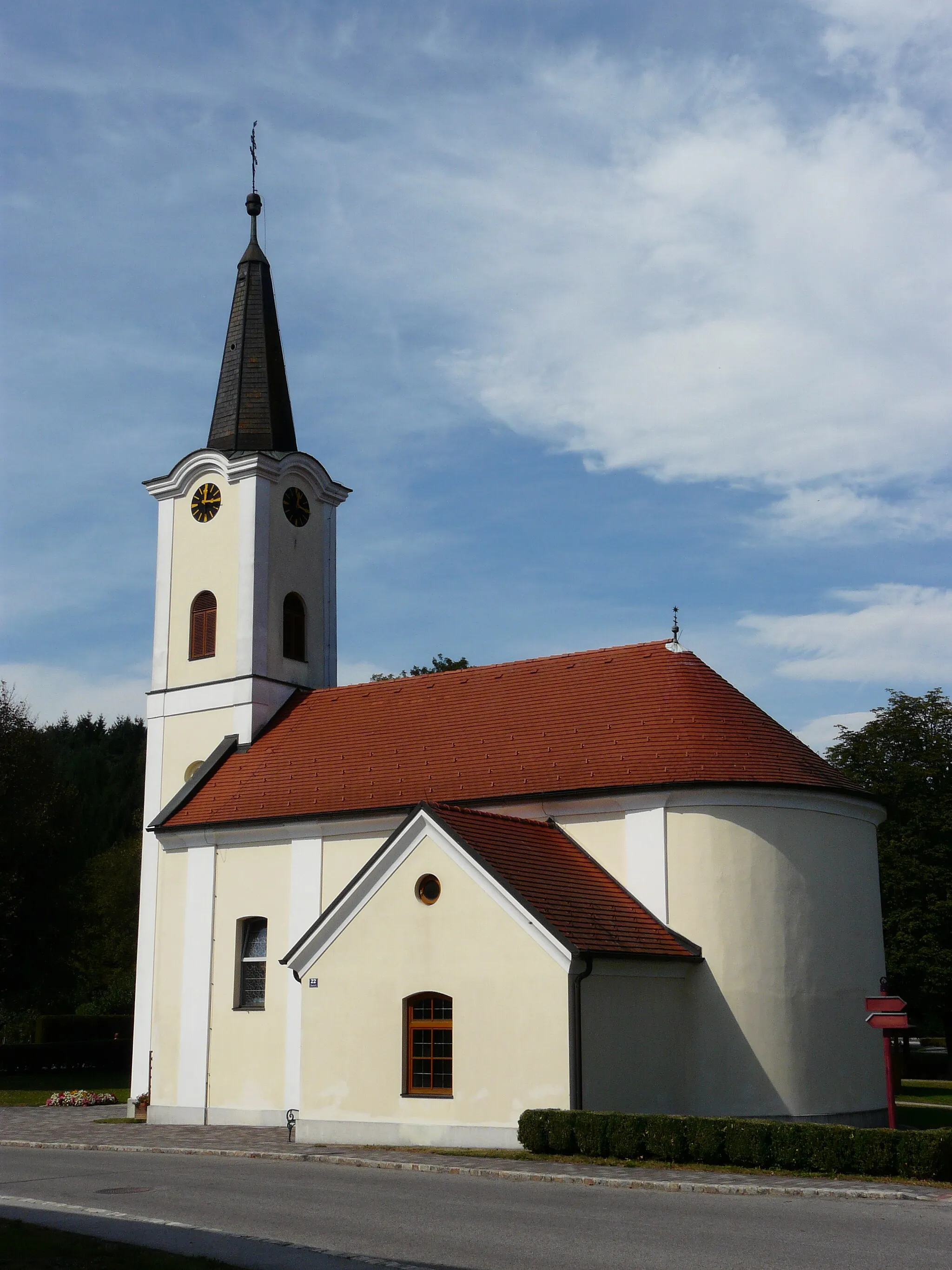 Photo showing: Lockenhaus - Langeck, Kath. Filialkirche hl . Johann von Nepomuk