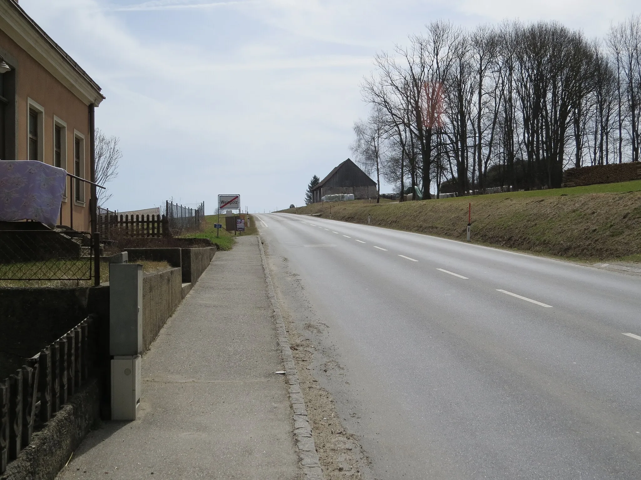 Photo showing: Waidhofener Straße in Weinpolz