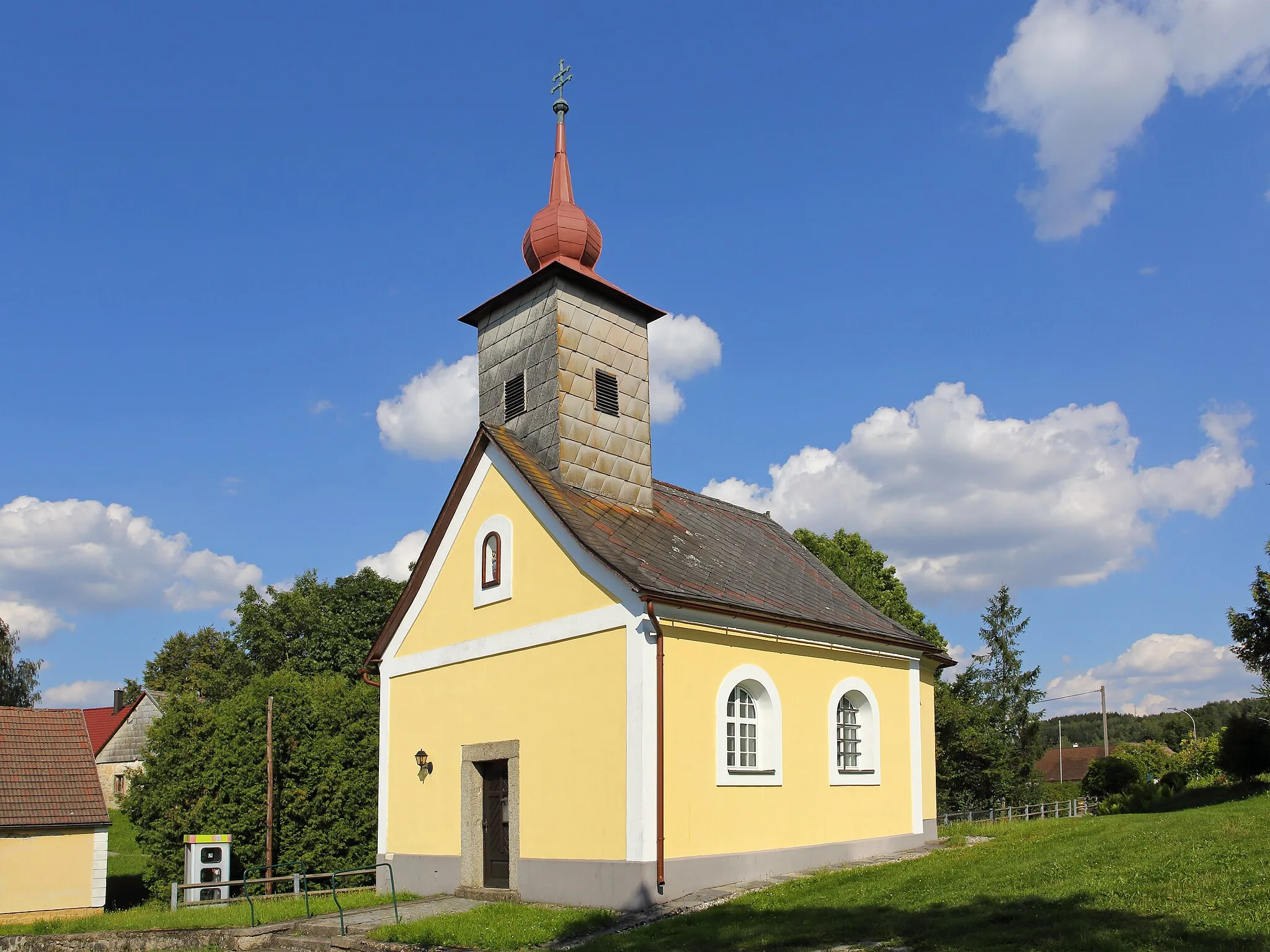 Photo showing: Die Ortskapelle von Altmanns (Gemeinde Heidenreichstein) wurde im Jahr 1836 errichtet.