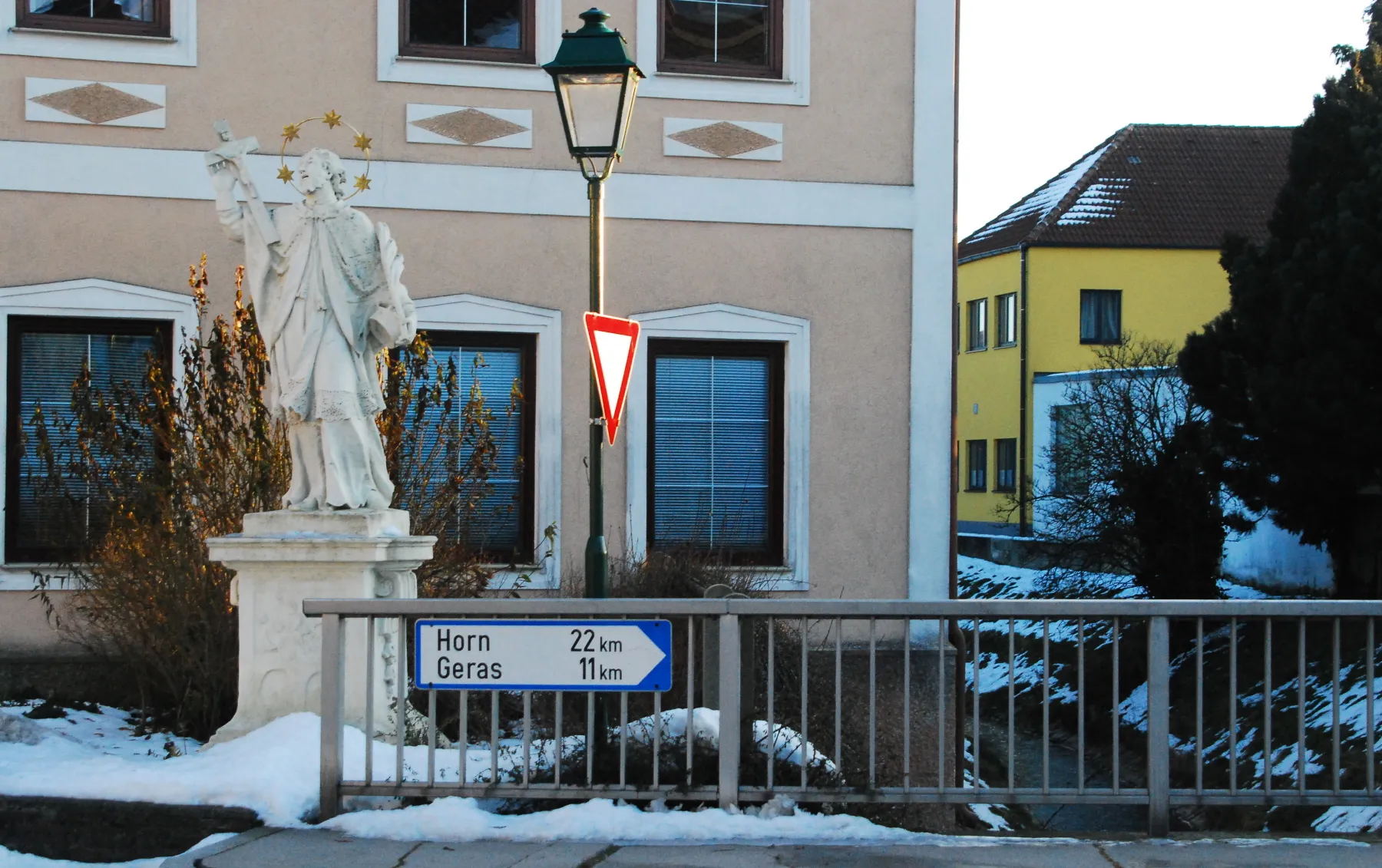 Photo showing: Johannes-Nepomuk-Statue in Weitersfeld in Niederösterreich
