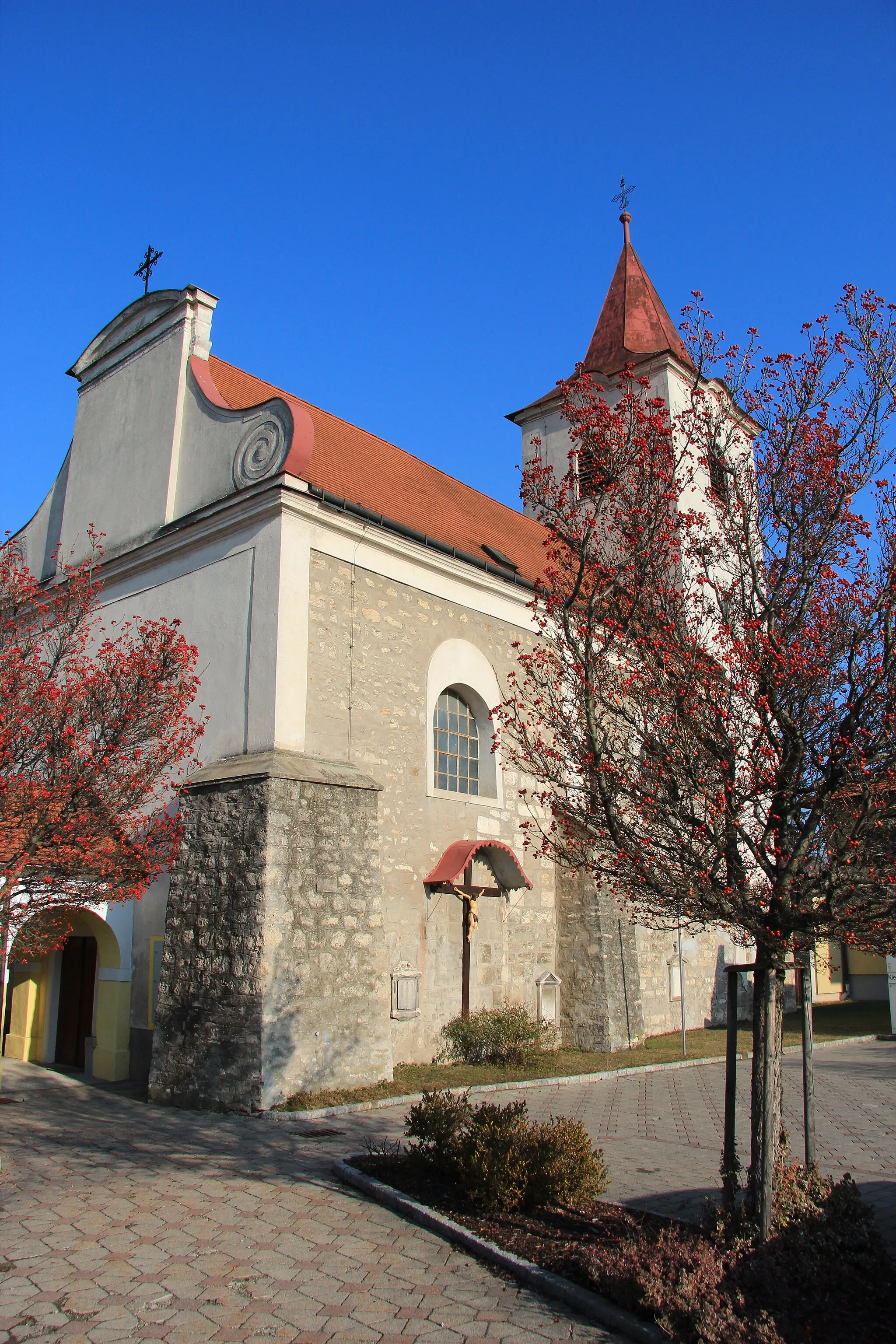 Photo showing: Pfarrkirche hll. Peter und Paul in Eggendorf, Niederösterreich