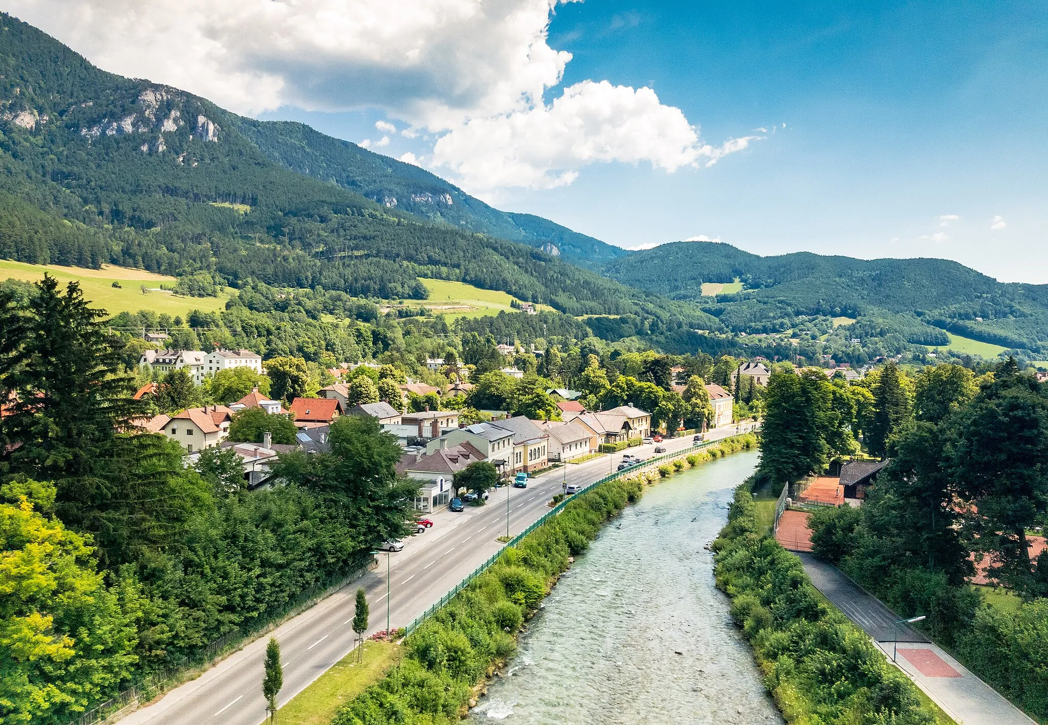 Photo showing: Payerbach, Niederösterreich, Blick auf die Schwarza