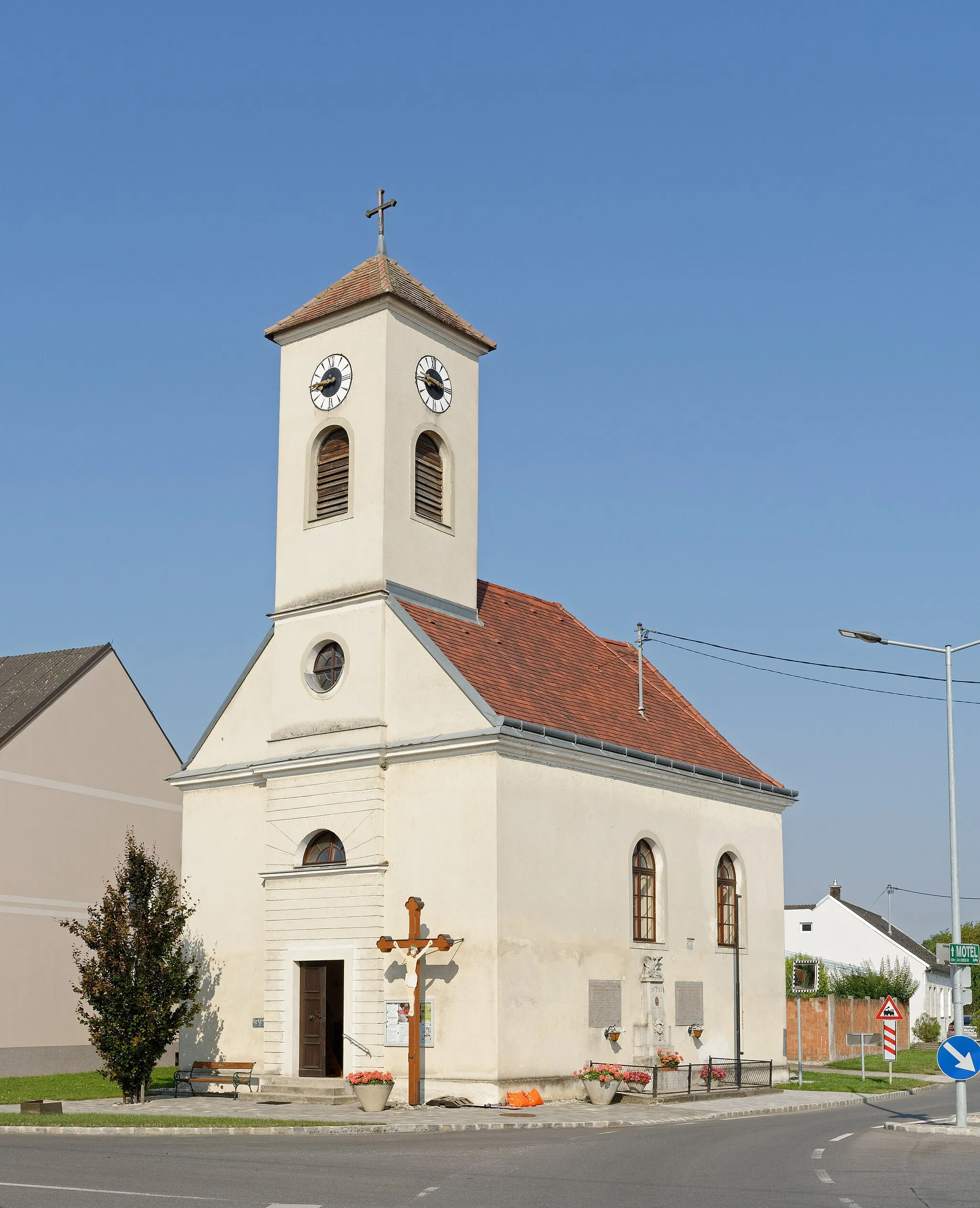 Photo showing: Local chapel at Hobersdorf, Municipality Wilfersdorf, Lower Austria, Austria