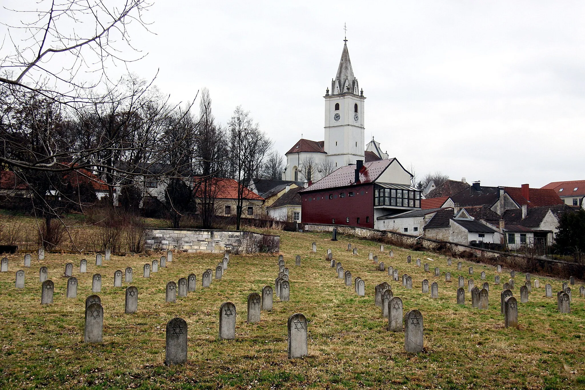 Photo showing: Jewish cemetery - Mattersburg.