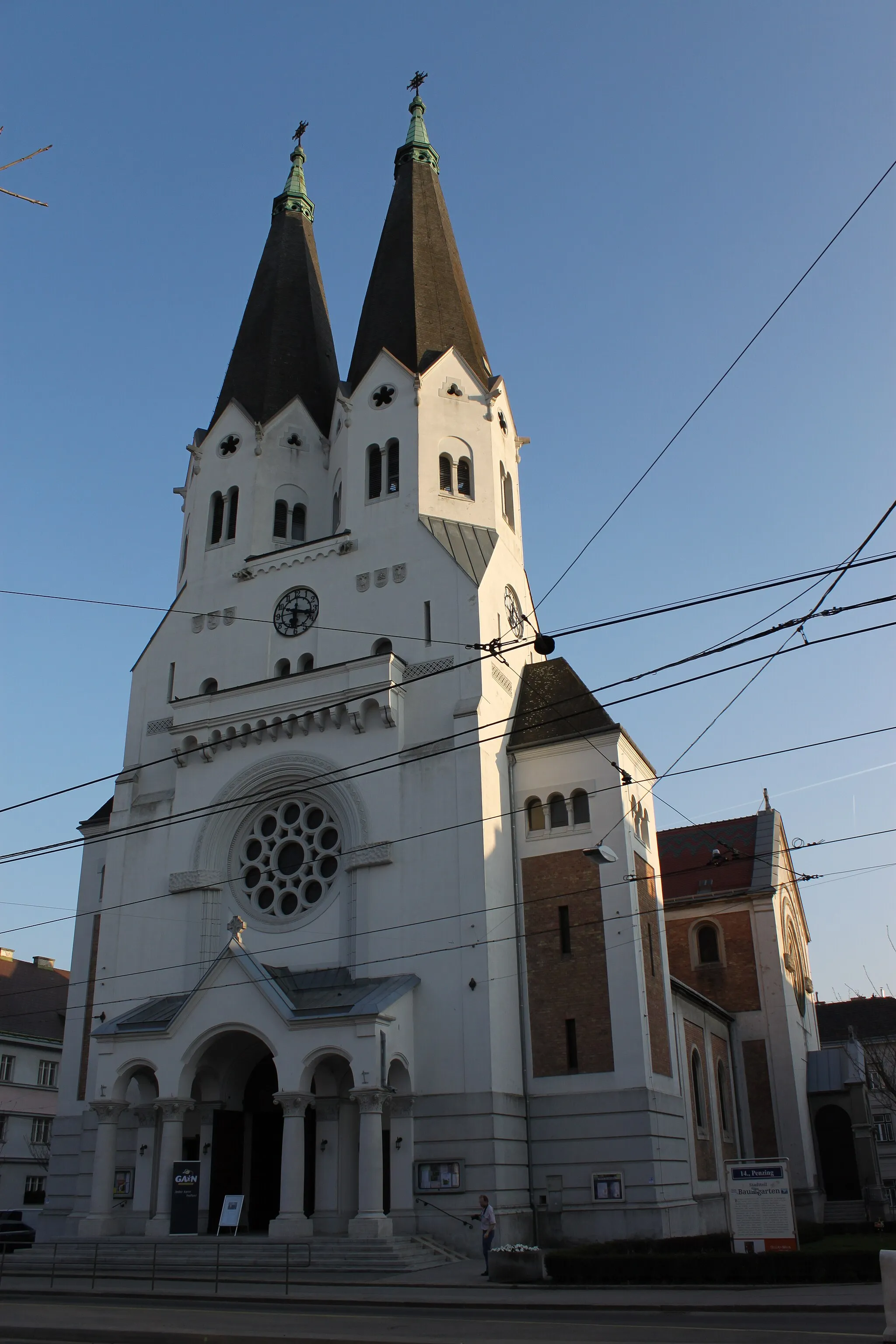 Photo showing: Parish church of St. Anne in the 14th district of Vienna