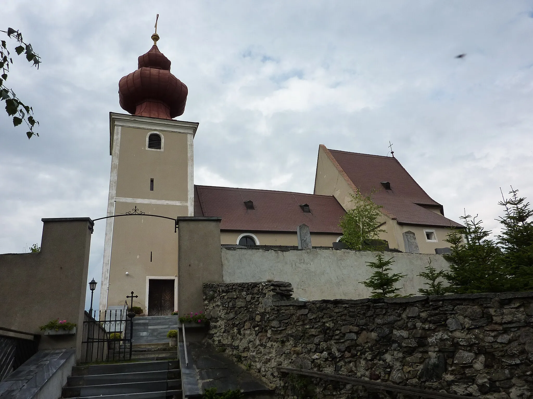 Photo showing: Pfarrkirche, Sankt Johann, Großheinrichschlag, Weinzierl am Walde, Niederösterreich

This media shows the protected monument with the number 53966 in Austria. (Commons, de, Wikidata)