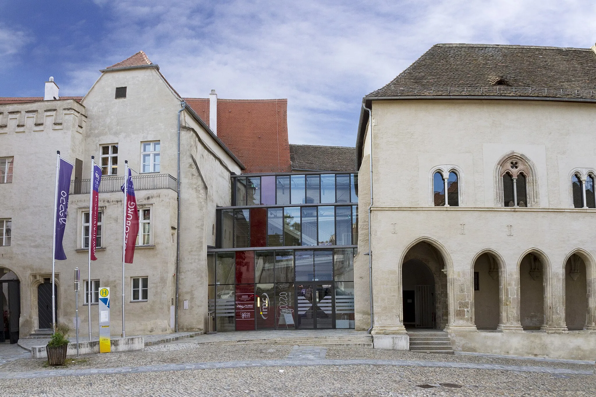 Photo showing: Gozzoburg am Hohen Markt