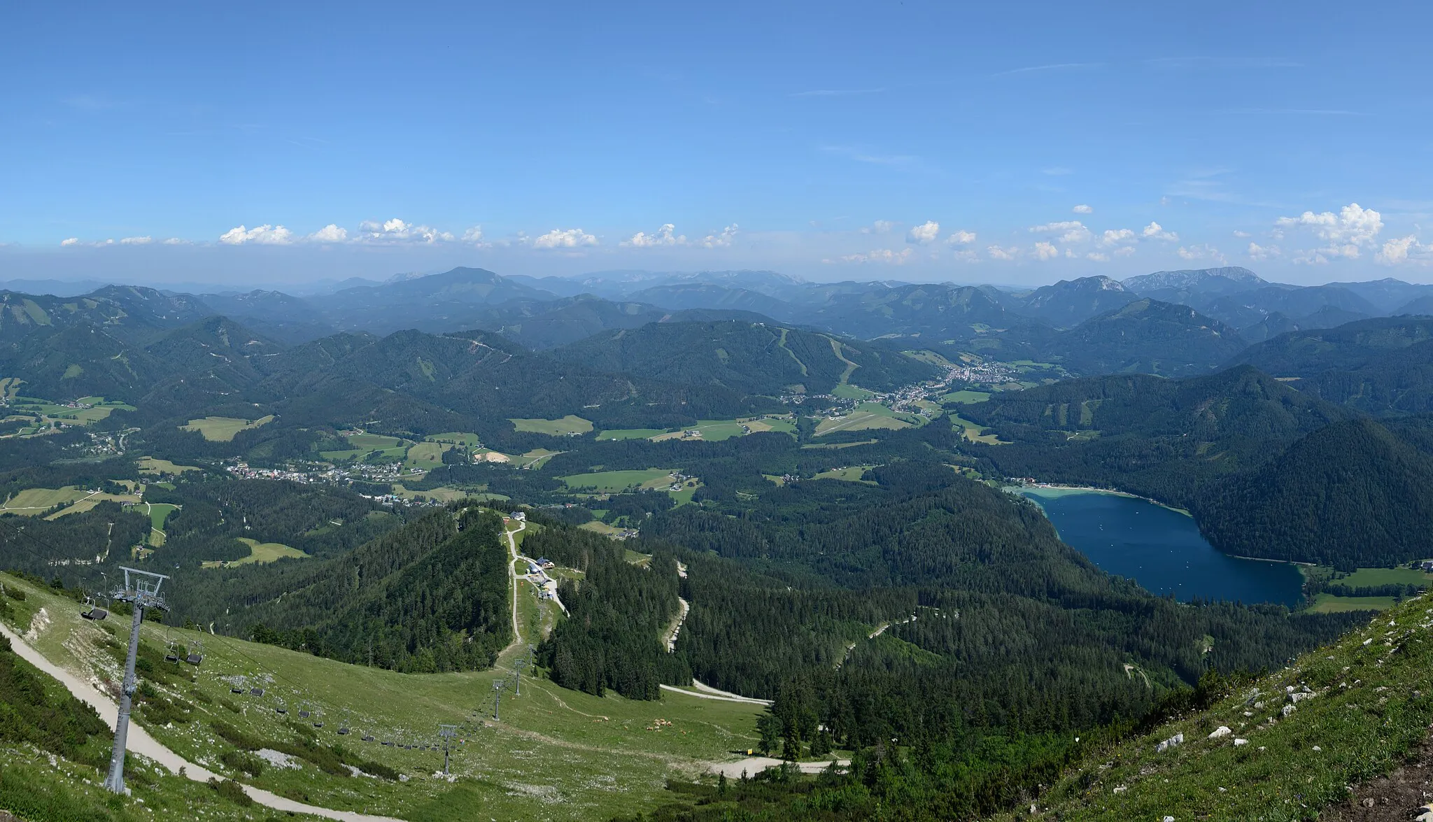 Photo showing: Panorama from Gemeindealpe Mitterbach am Erlaufsee (Lower Austria) eastwards