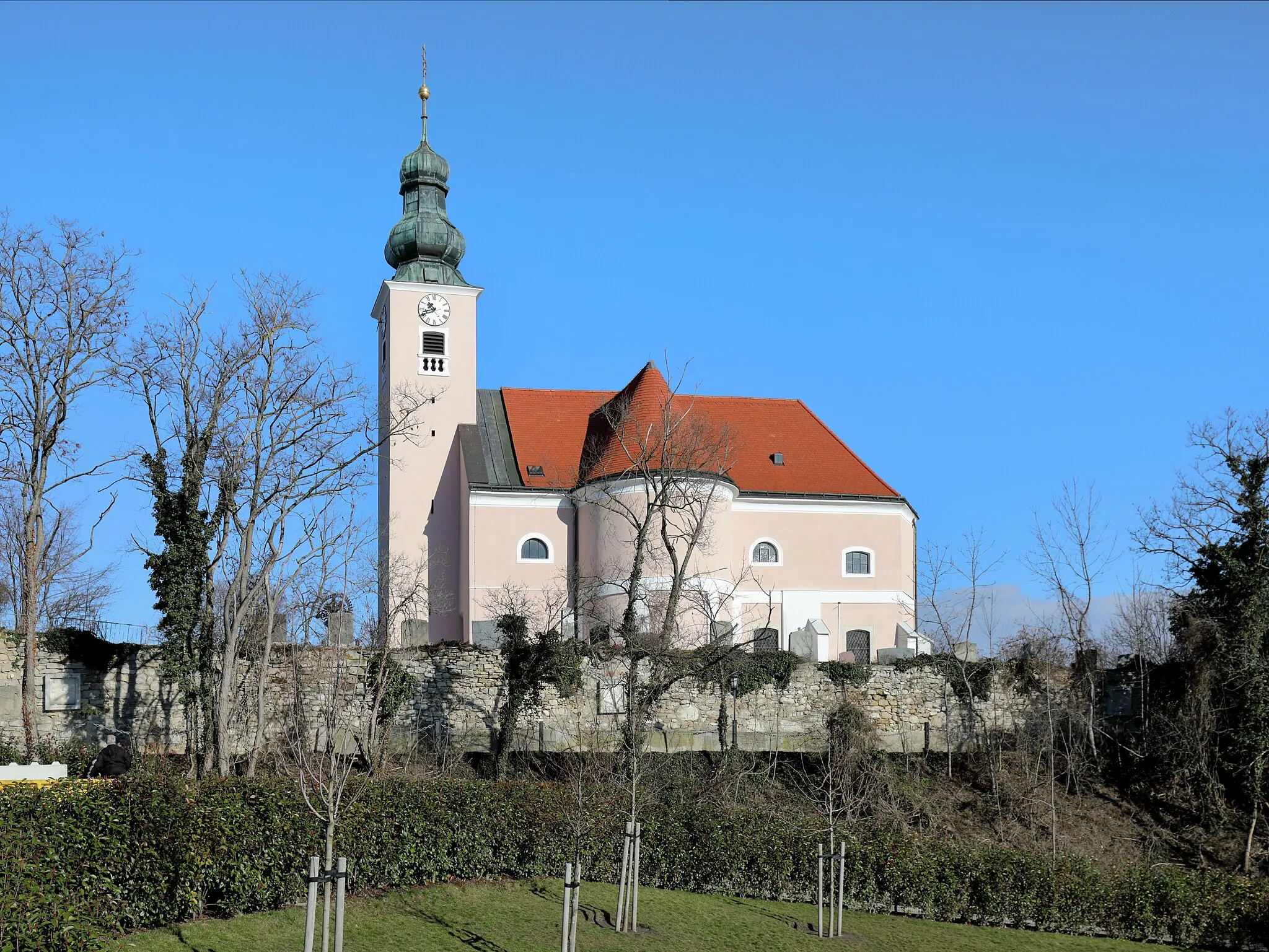 Photo showing: Saint Pancratius church in Reisenberg, Lower Austria.