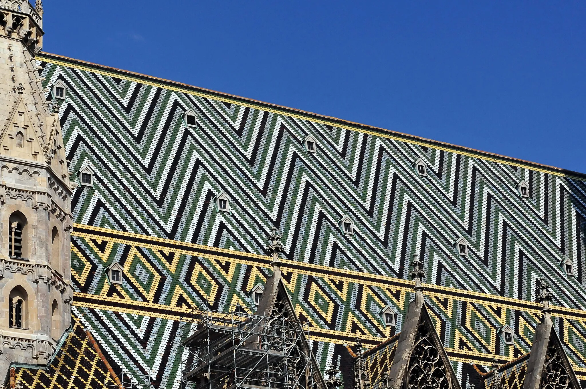 Photo showing: Vienna; Roof of St Stephen