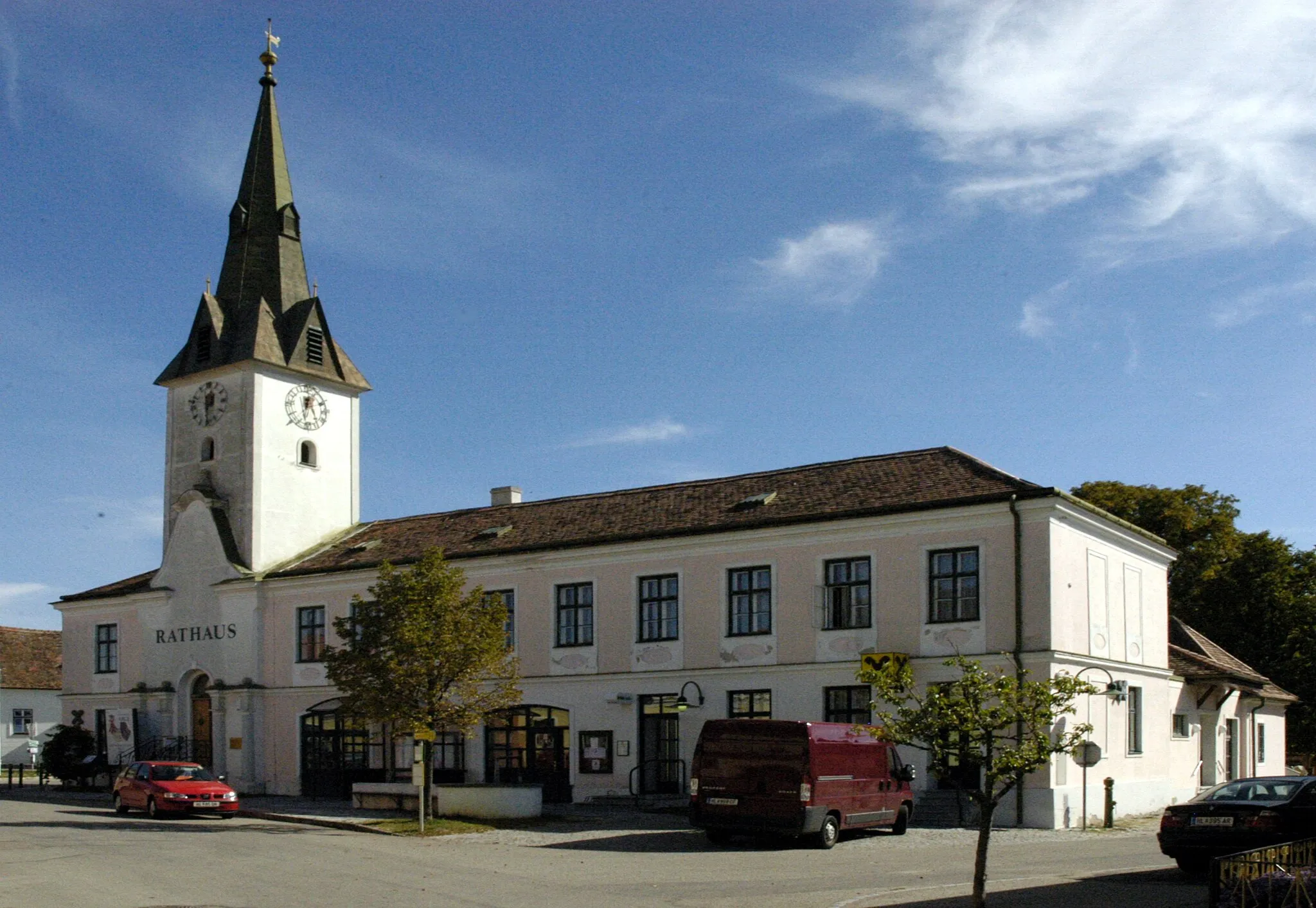 Photo showing: Rathaus in Obermarkersdorf, Gemeinde Schrattenthal