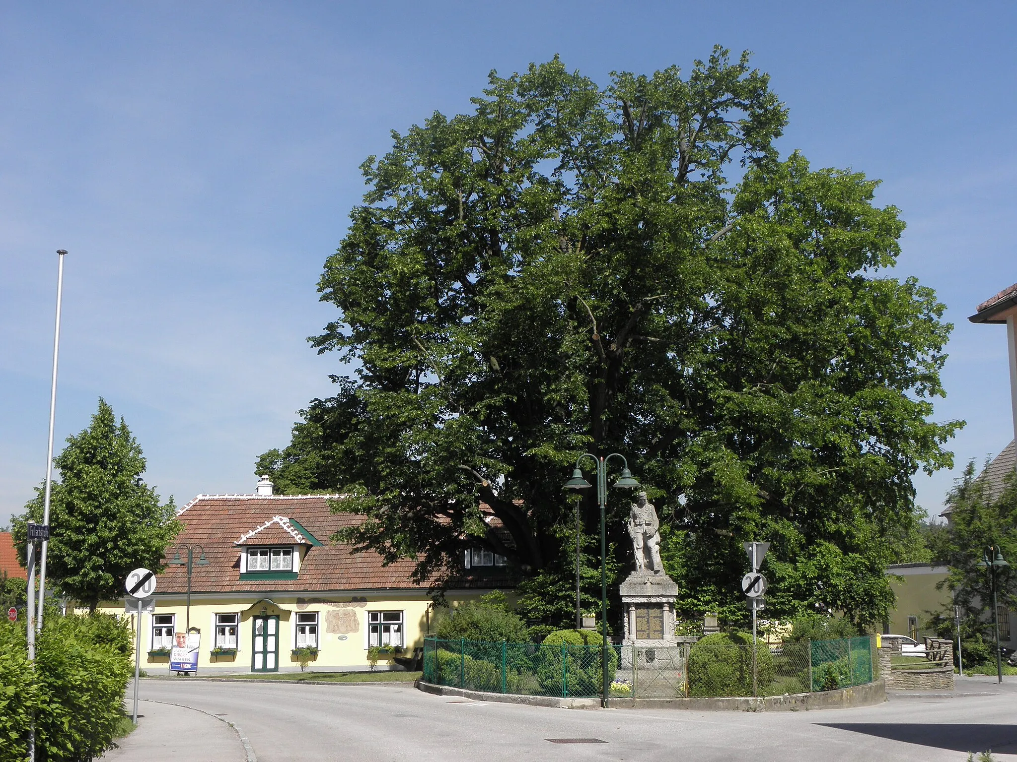 Photo showing: This media shows the natural monument in Lower Austria  with the ID P-005.