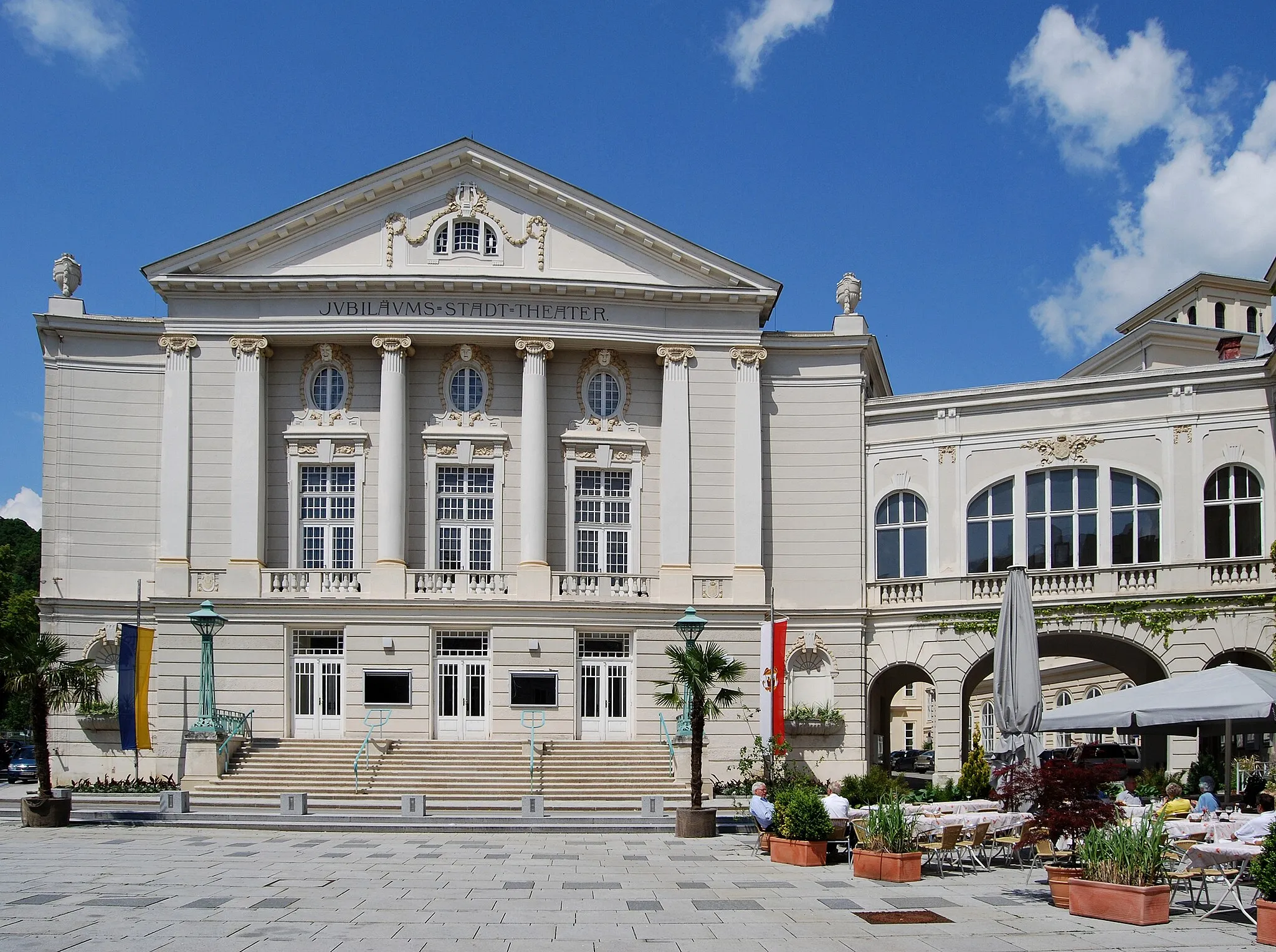 Photo showing: Das Stadttheater in Baden, Niederösterreich.