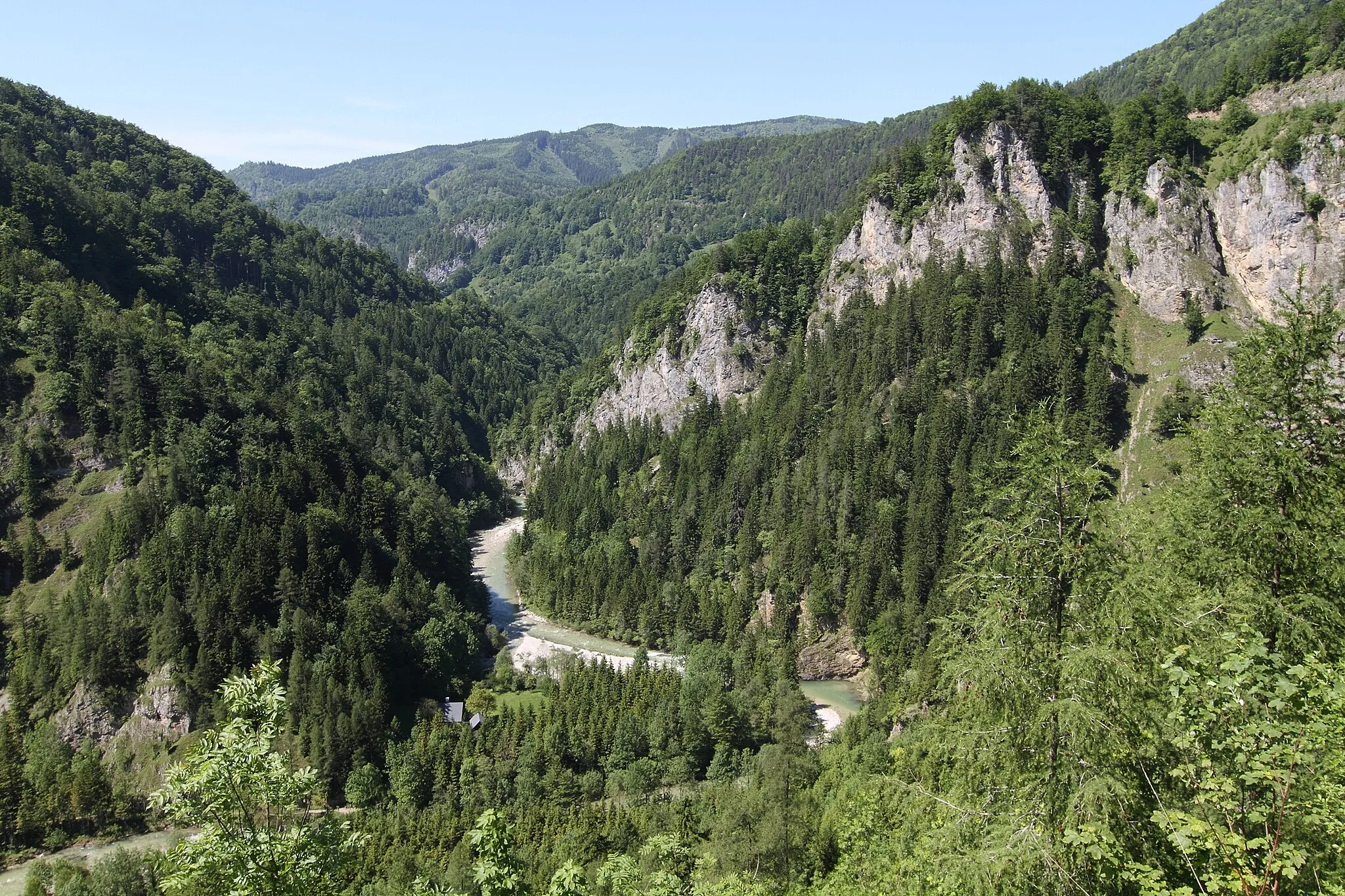 Photo showing: The Erlauf canyon at a place called Toter Mann (dead man), seen from the Ötscher Panoramastraße.