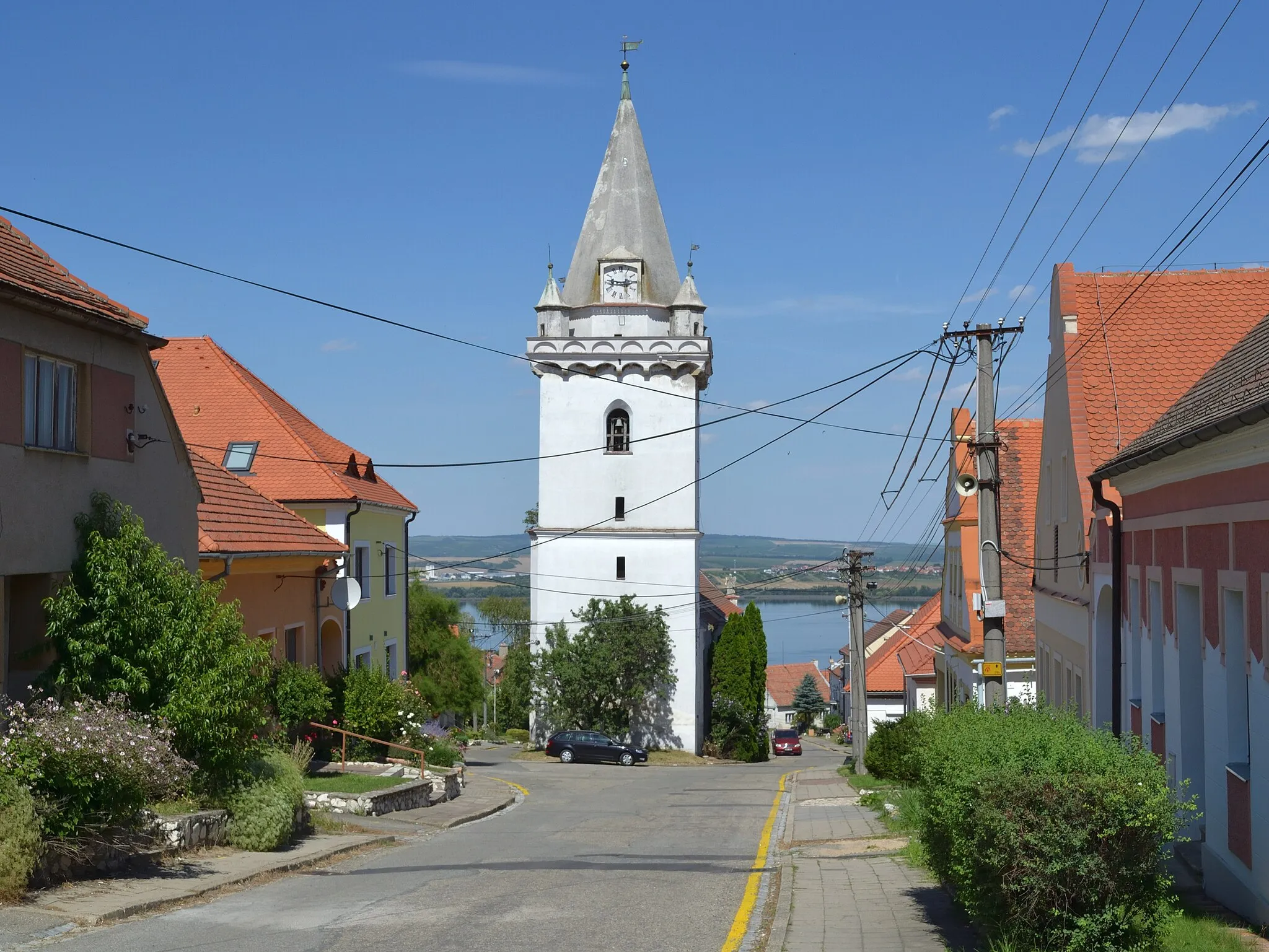 Photo showing: Pavlov (okres Břeclav) - ul. Na Návsi, kostelní věž