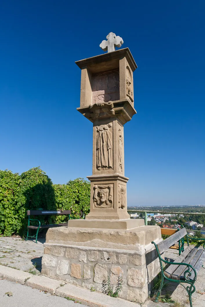 Photo showing: Bildstock Schwarzes Kreuz; Klosterneuburg