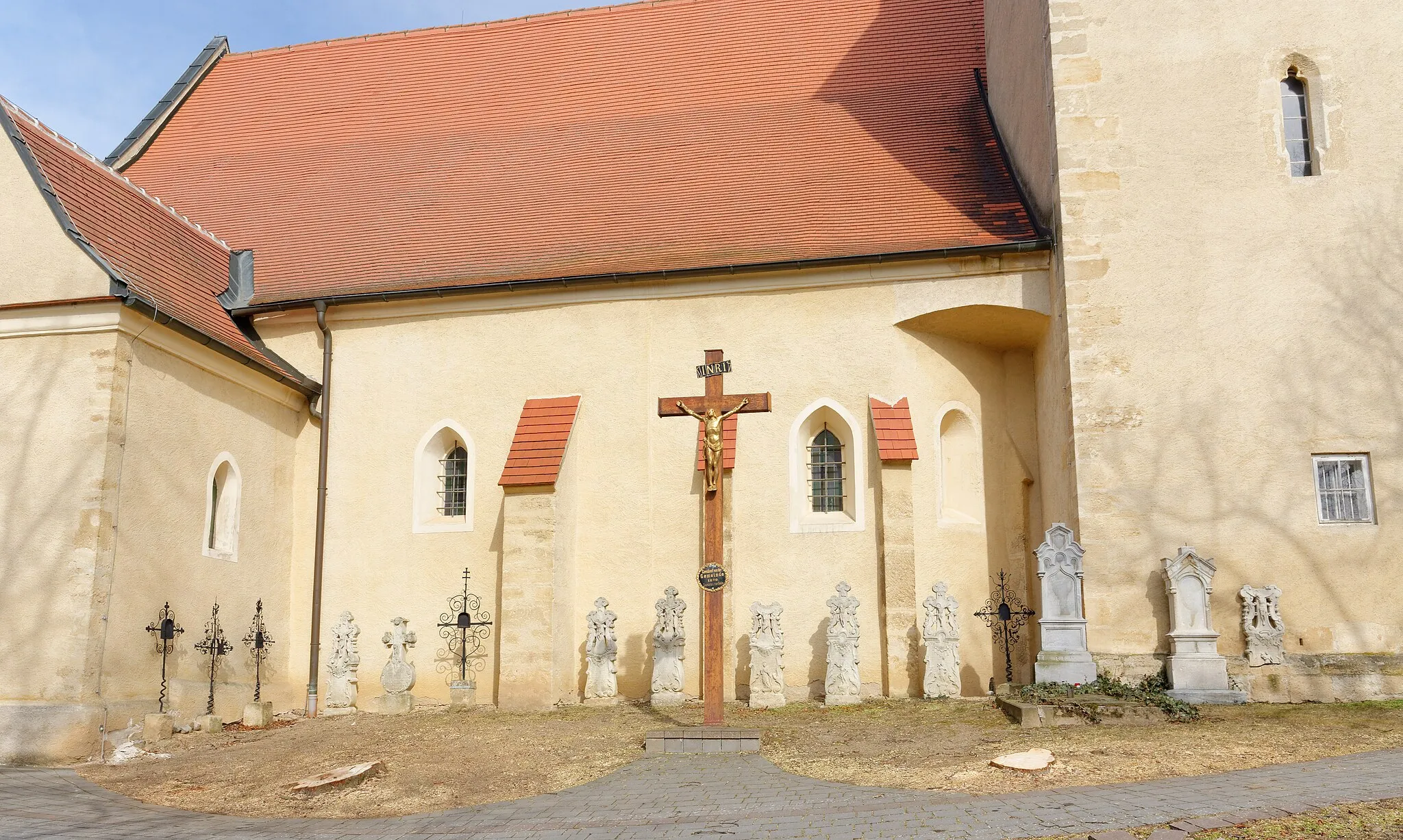 Photo showing: Former cemetery in Altlichtenwarth, Lower Austria, Austria