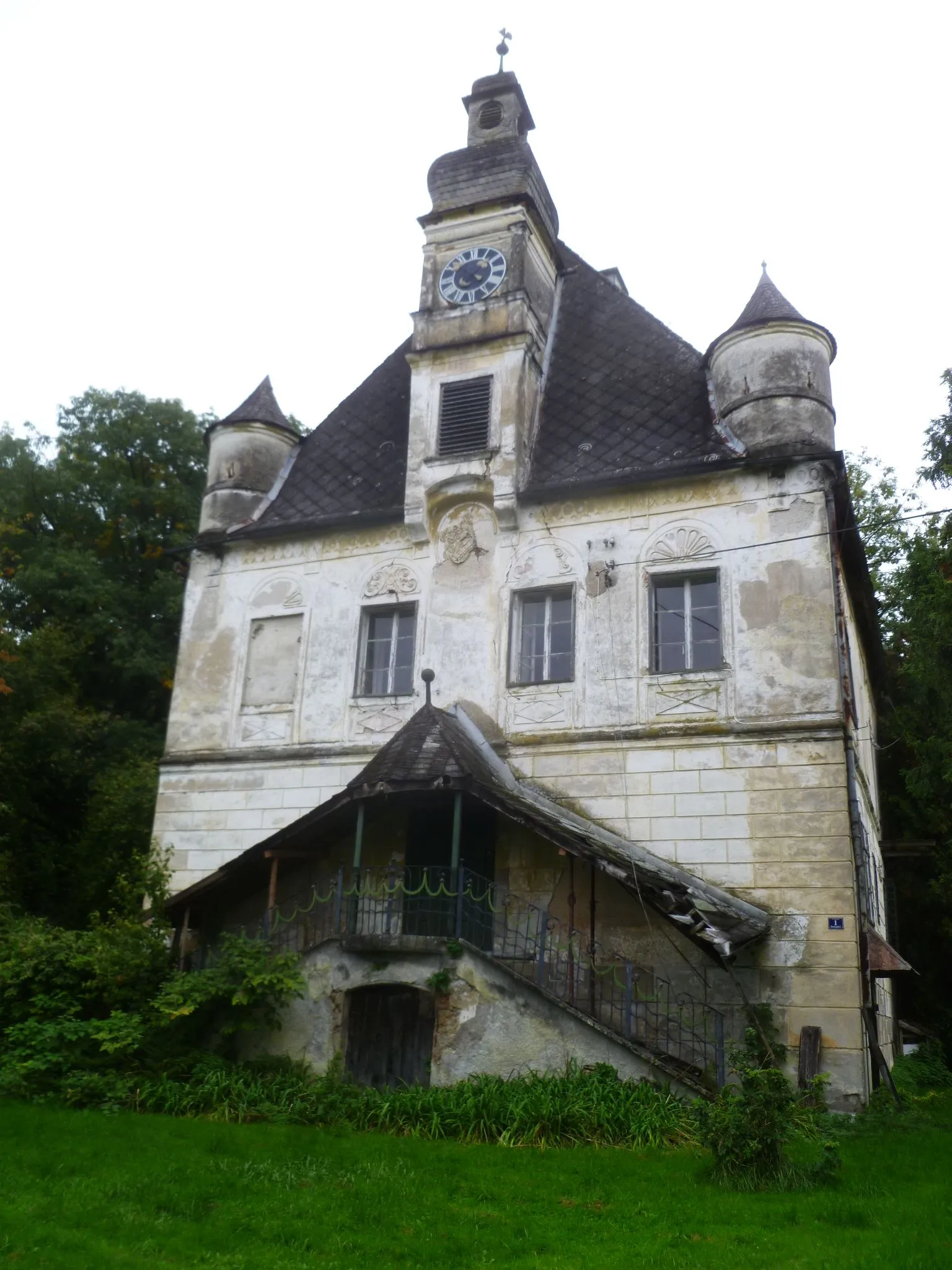 Photo showing: Schloss Ramingdorf heute