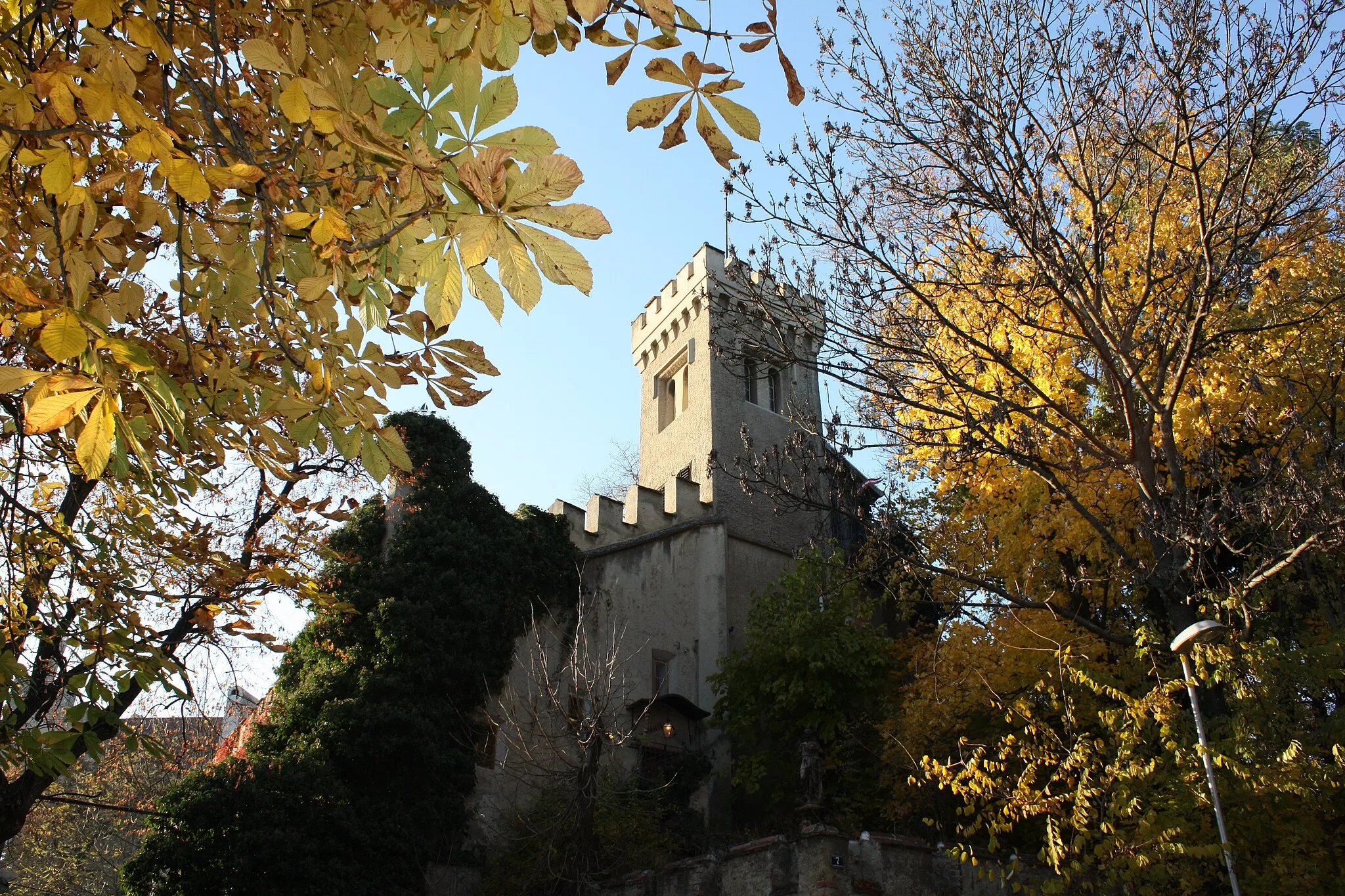 Photo showing: Schloss Matzen