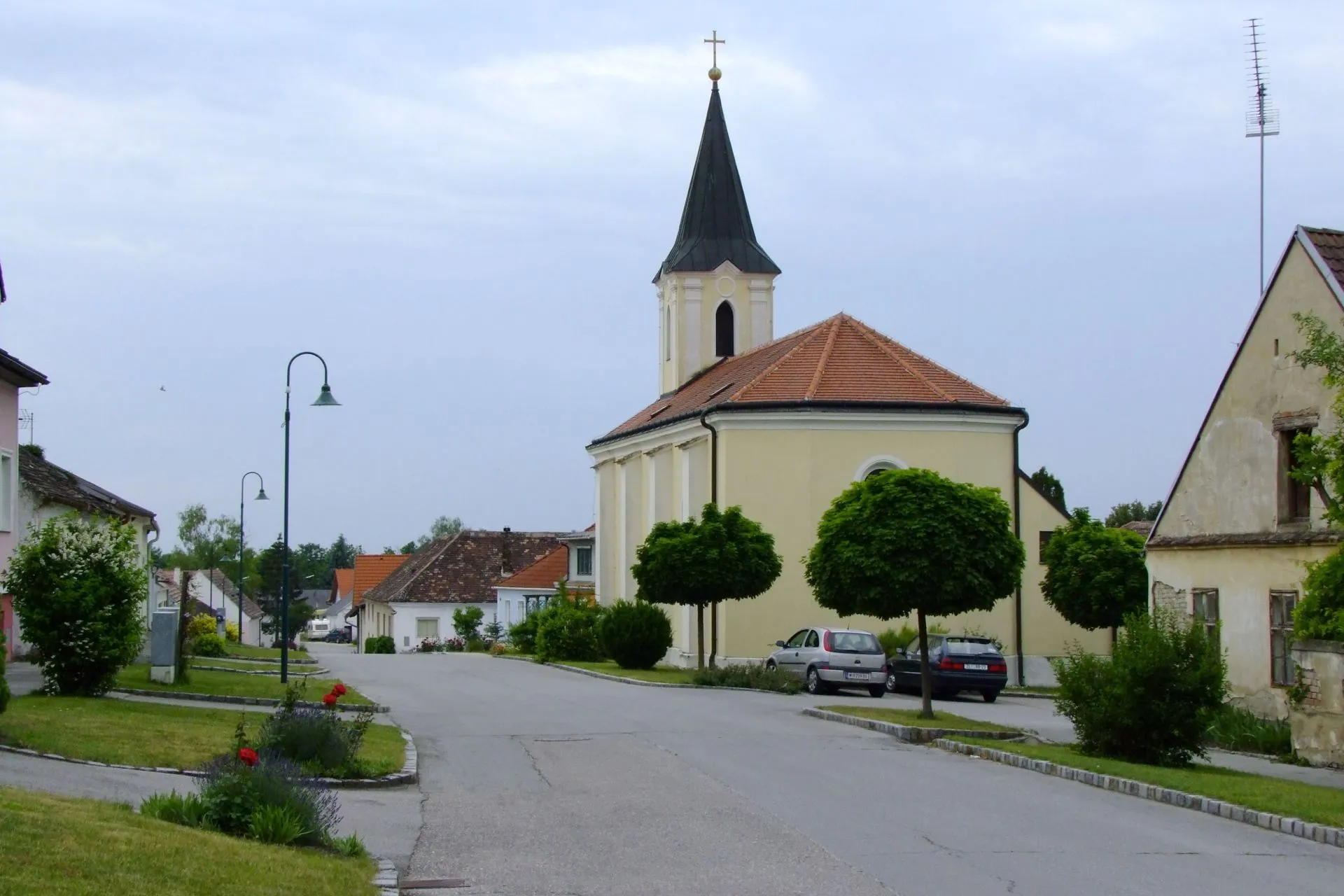 Photo showing: Kath. Pfarrkirche hl. Antonius von Padua