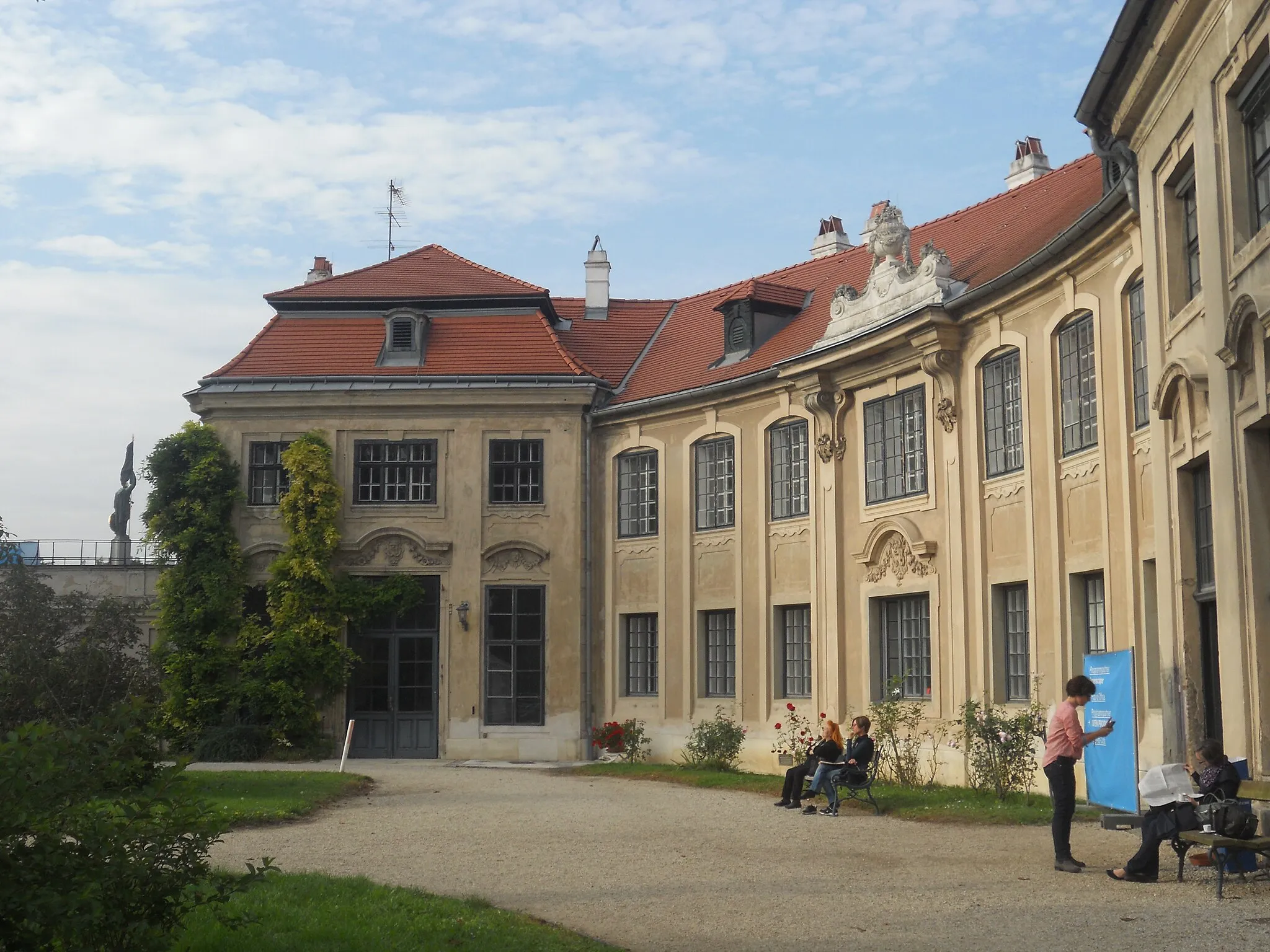 Photo showing: Nebentrakt des Palais Schwarzenberg