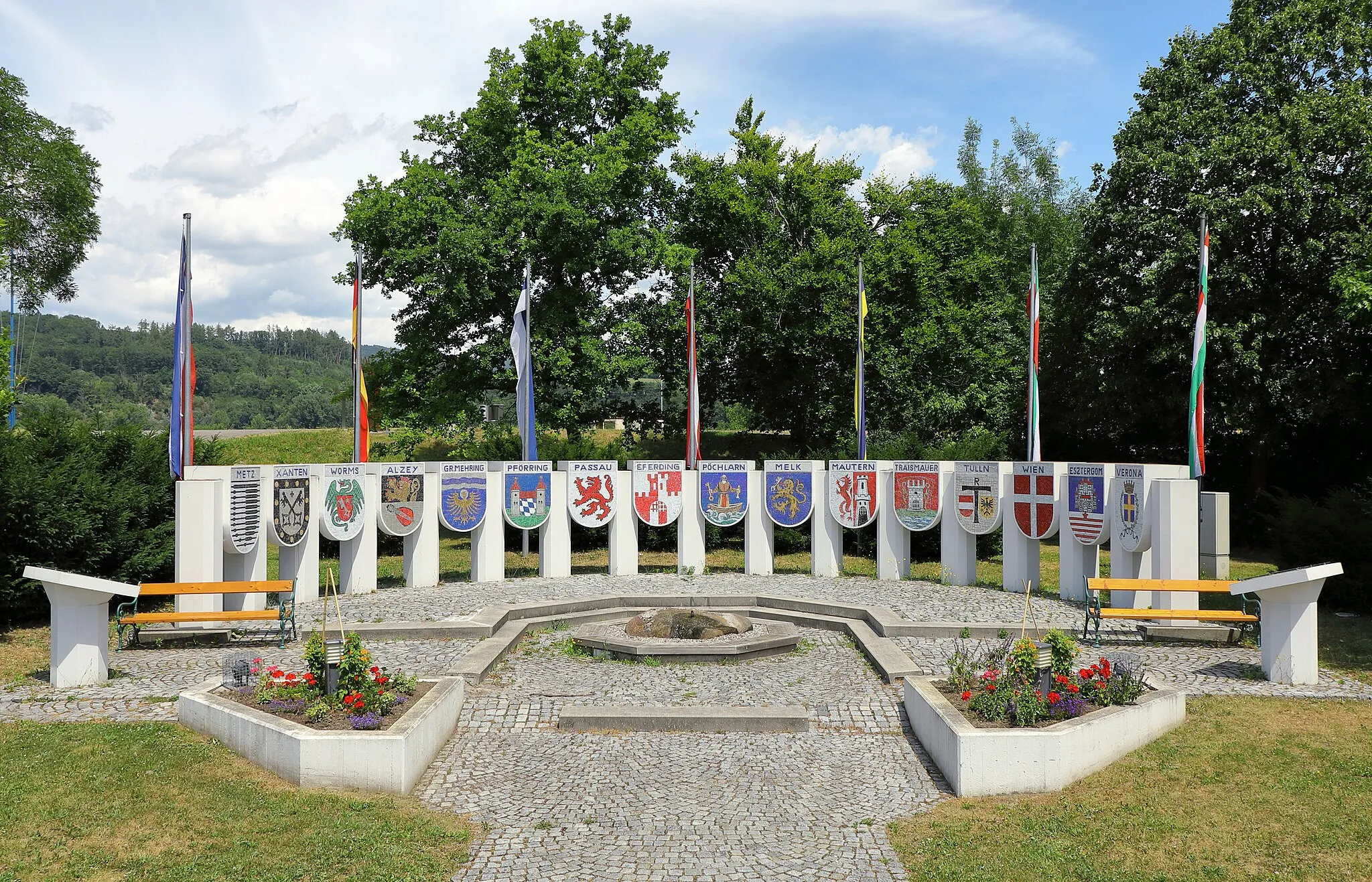 Photo showing: Nibelung Monument in Pöchlarn, Lower Austria.