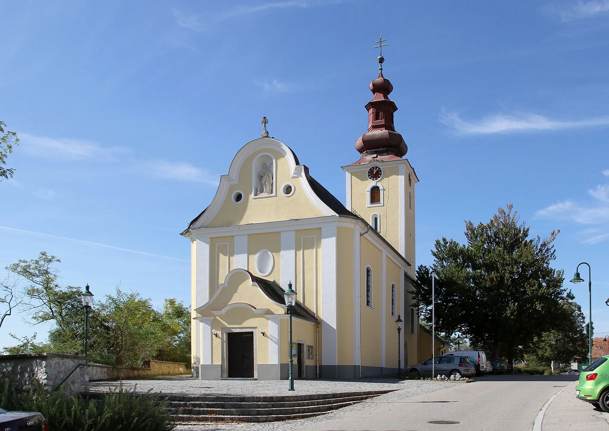 Photo showing: Katholische Pfarrkirche hl. Ägidius in Feuersbrunn, ein Ortsteil der niederösterreichischen Marktgemeinde Grafenwörth.