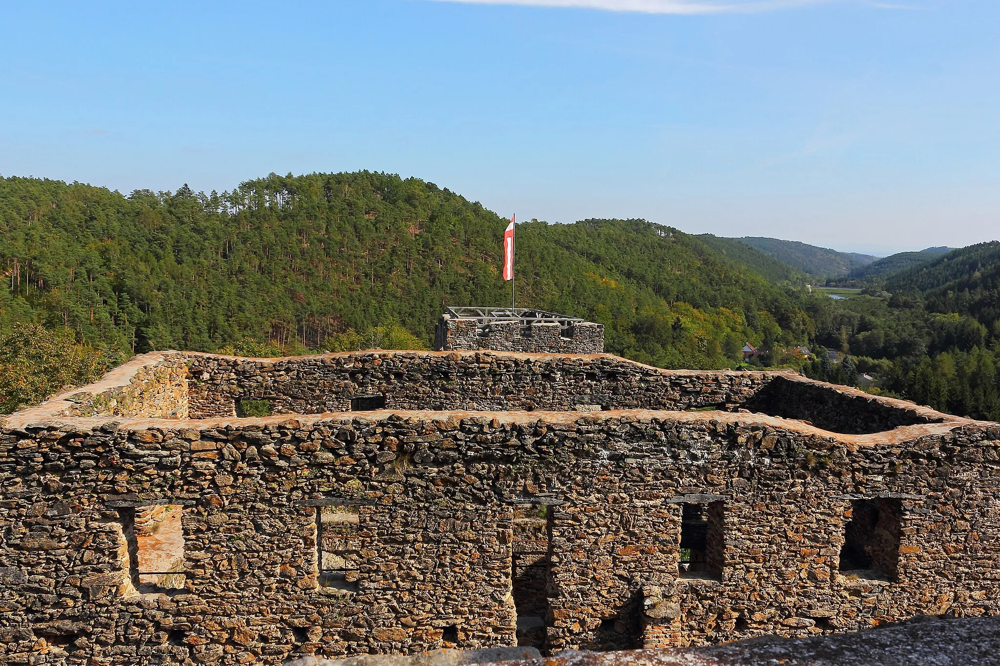 Photo showing: Burgruine Kronsegg aus dem 13. bis 15. Jahrhundert