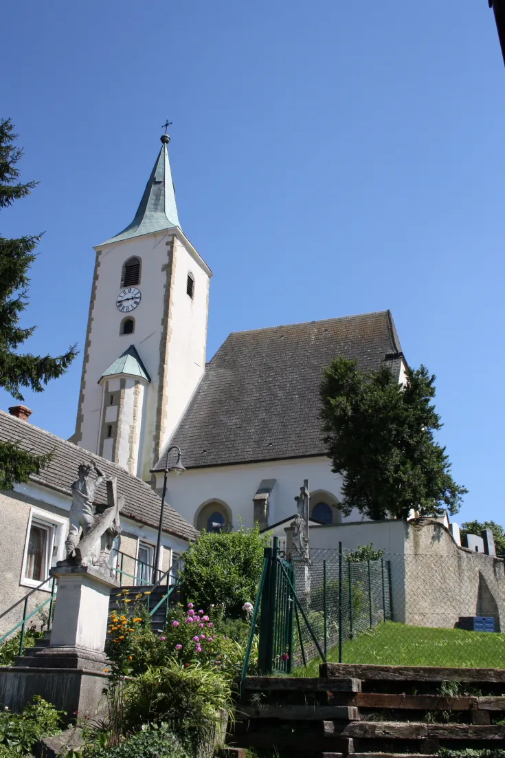 Photo showing: Die Pfarrkirche der niederösterreichischen Gemeinde Tulbing.