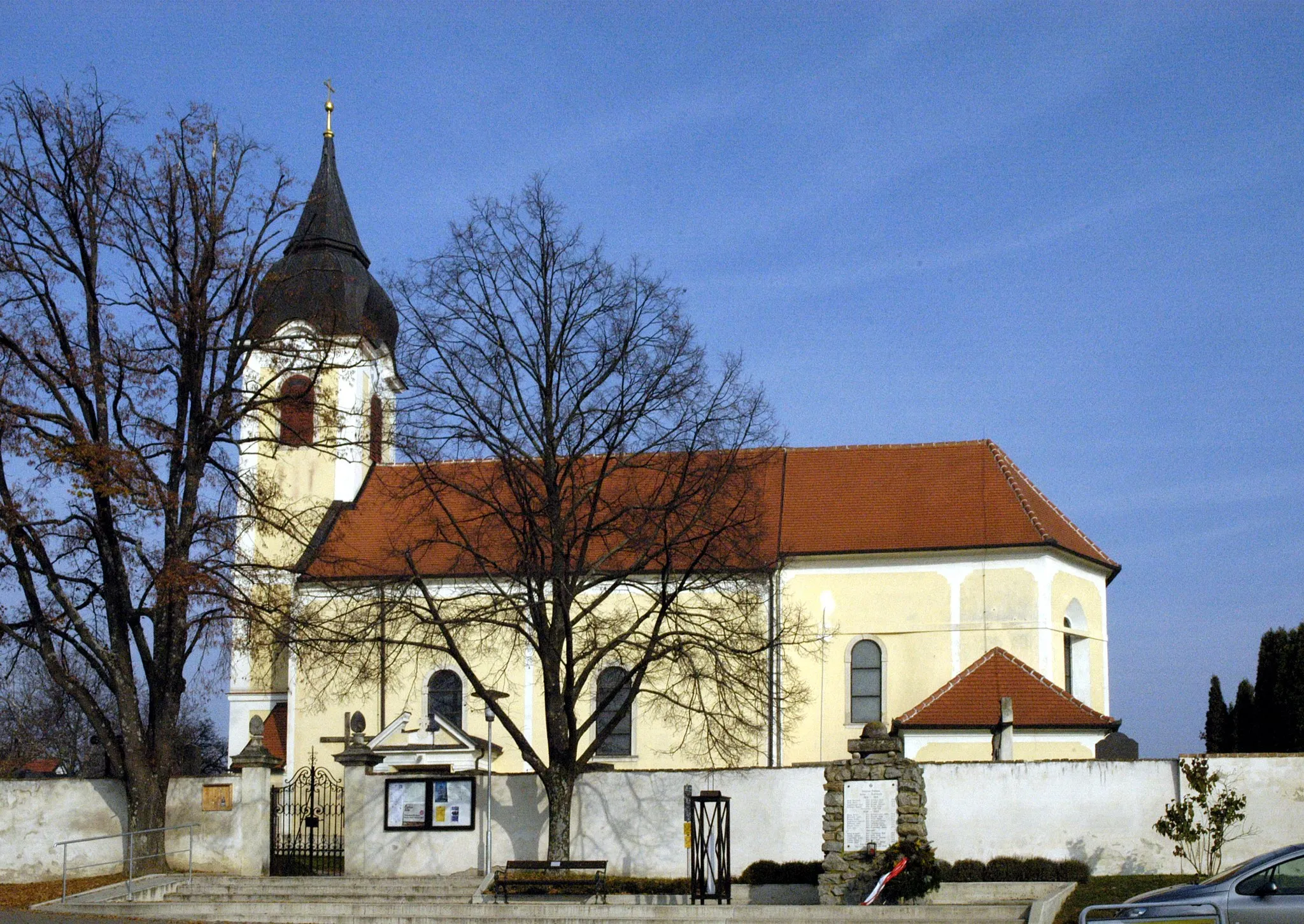 Photo showing: katholische Pfarrkirche Maria Magdalena in Unterdürnbach, Gemeinde Maissau