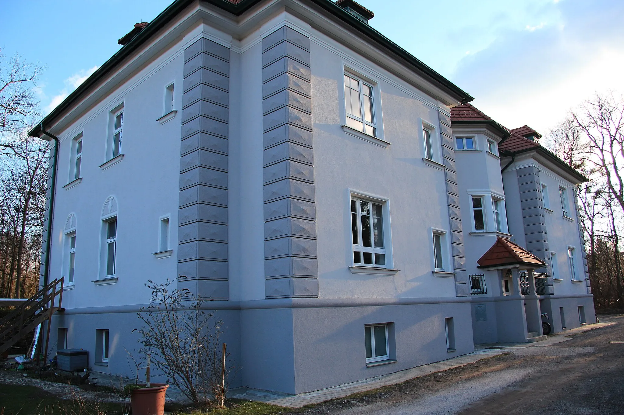 Photo showing: Villa, ehemaliges Direktionsgebäude in Blumau, Wiesenhausstraße 3