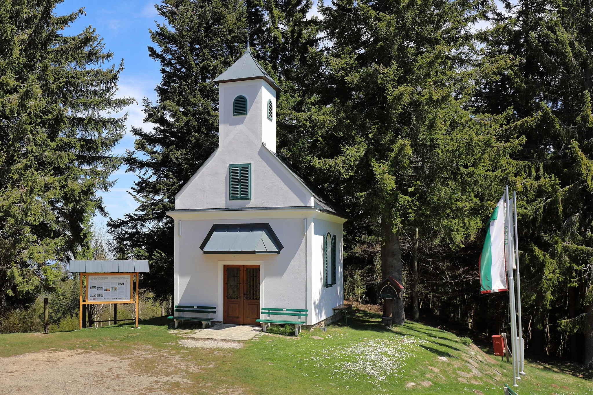 Photo showing: The "Glückskapelle" on the Masenberg, Austria.