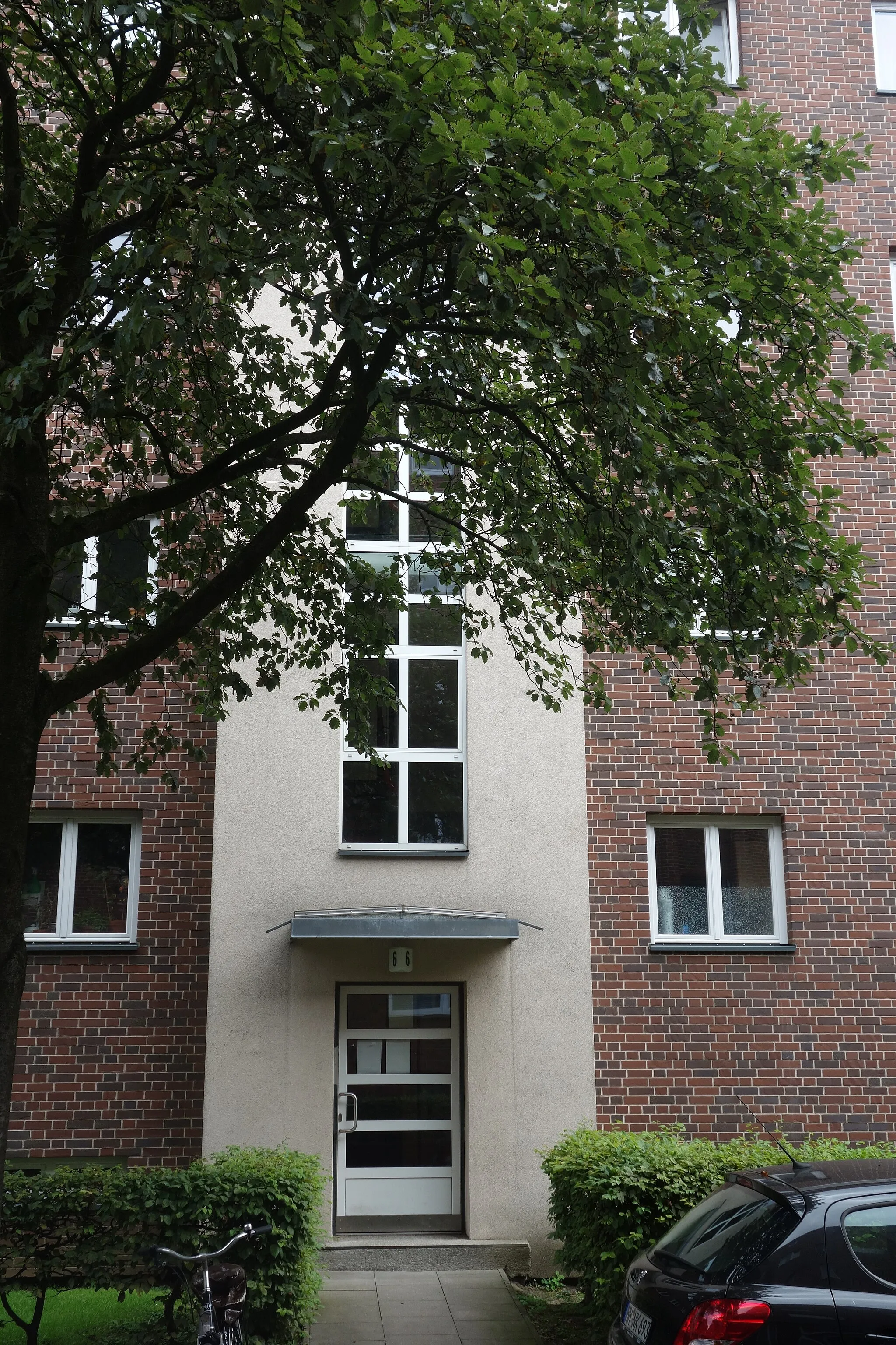 Photo showing: Historischer Siedlungsbau in Hamburg-Winterhude, erbaut 1929-31 von Block und Hochfeld