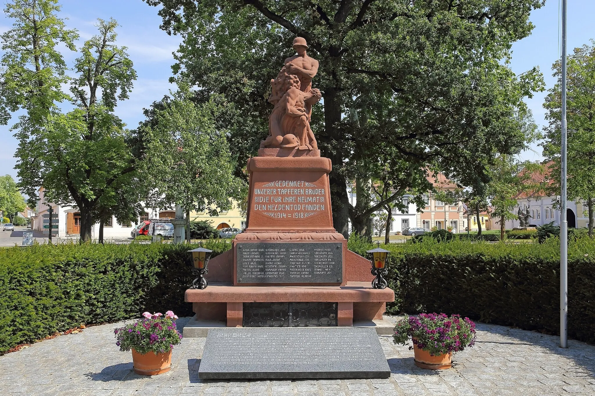 Photo showing: Kriegerdenkmal in Hadersdorf am Kamp