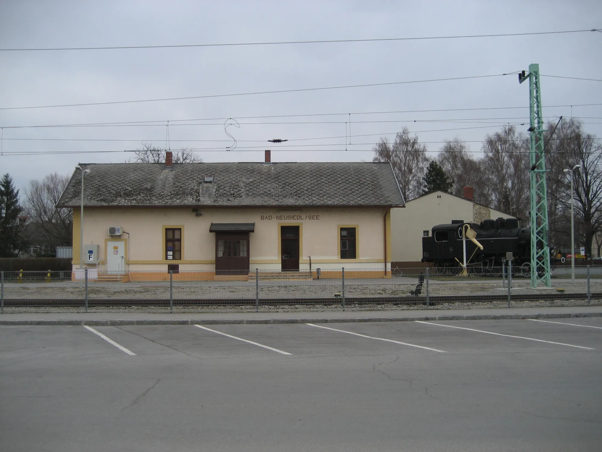 Photo showing: train station Bad Neusiedl am See in Burgenland