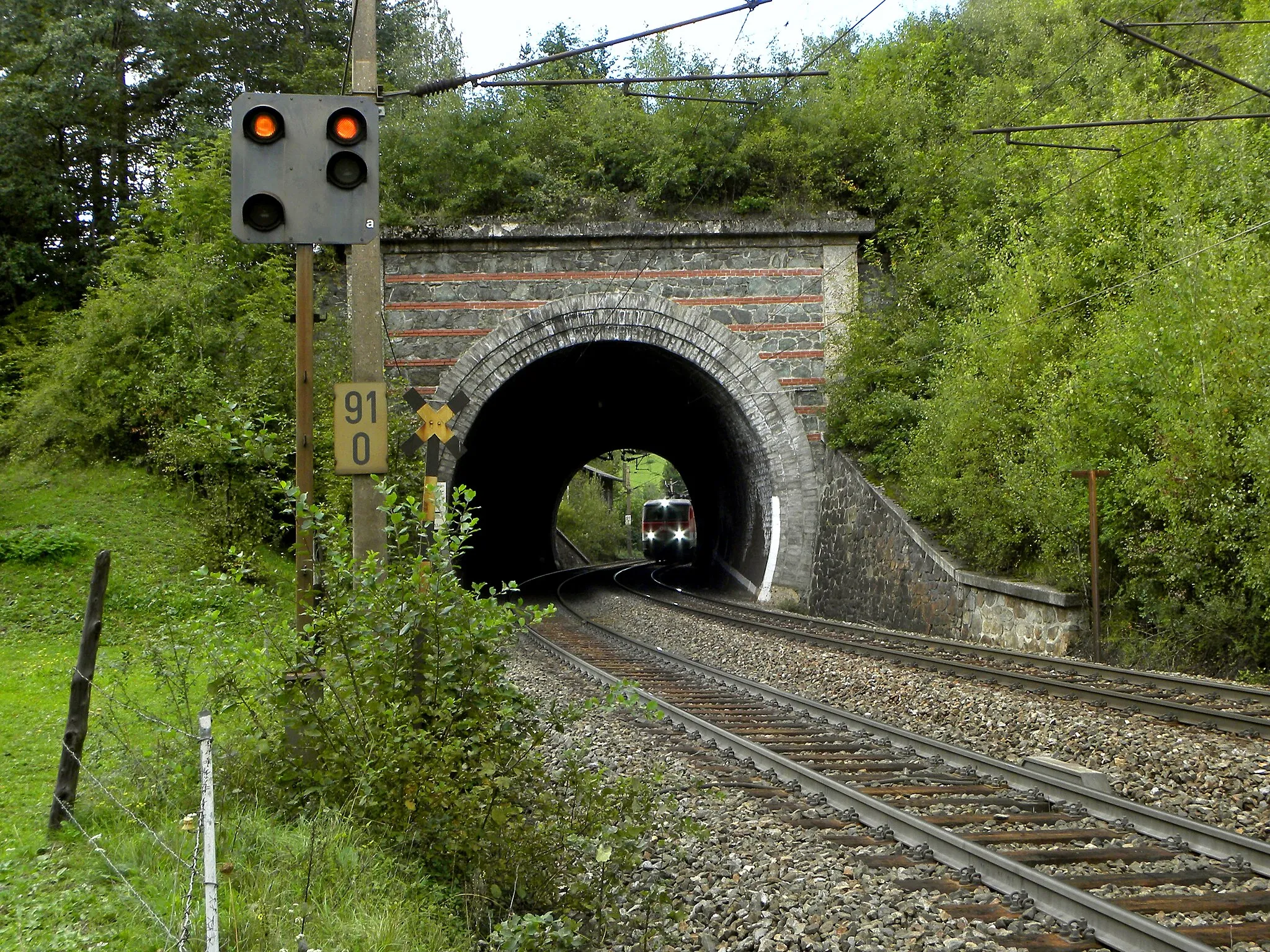 Photo showing: Der Rumplertunnel ist Teil der Südbahnstrecke Semmering-Bahn (Gloggnitz-Mürzzuschlag)