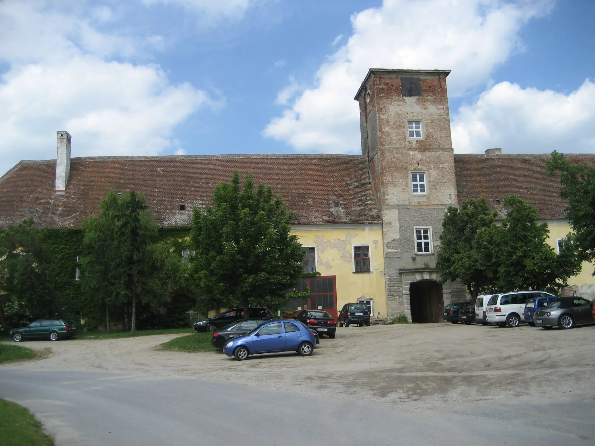 Photo showing: Der Meierhof in Niederabsdorf