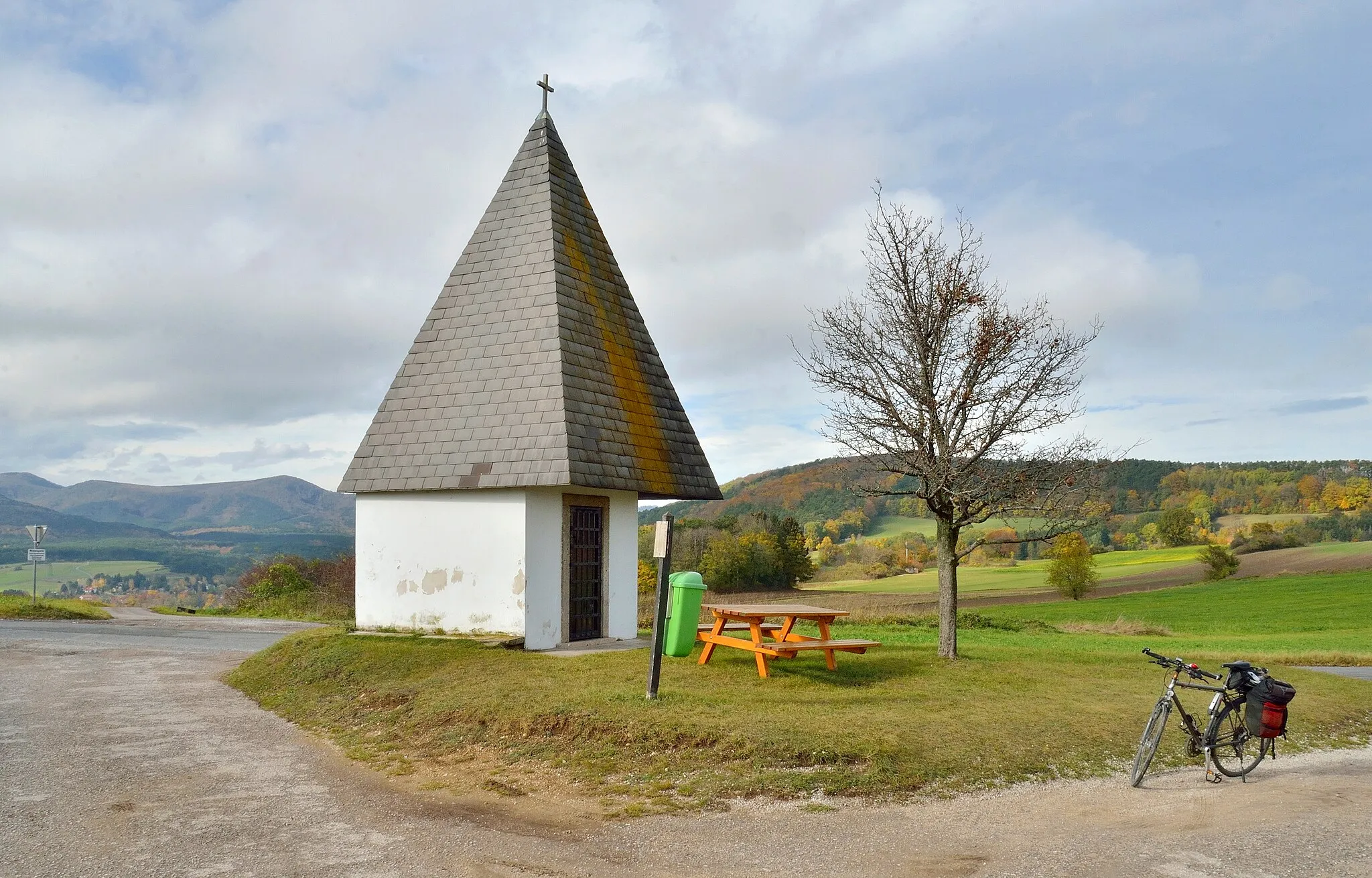 Photo showing: Stadtkreuzkapelle Aigen, Gemeinde Hernstein. [1].