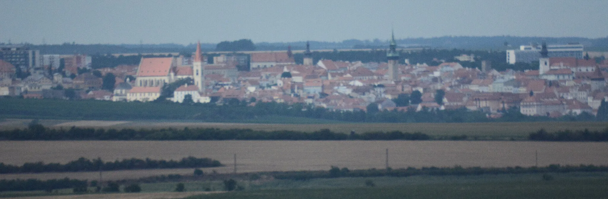 Photo showing: Znojmo / Znaim in Südmähren (Tschechische Republik) vom Südmährerdenkmal bei Unterretzbach aus gesehen