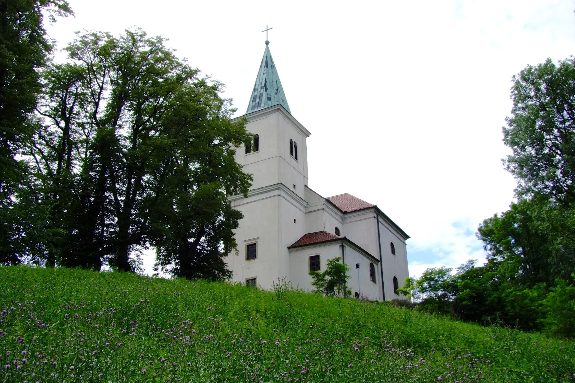 Photo showing: Kath. Pfarrkirche Allerheiligste Dreifaltigkeit