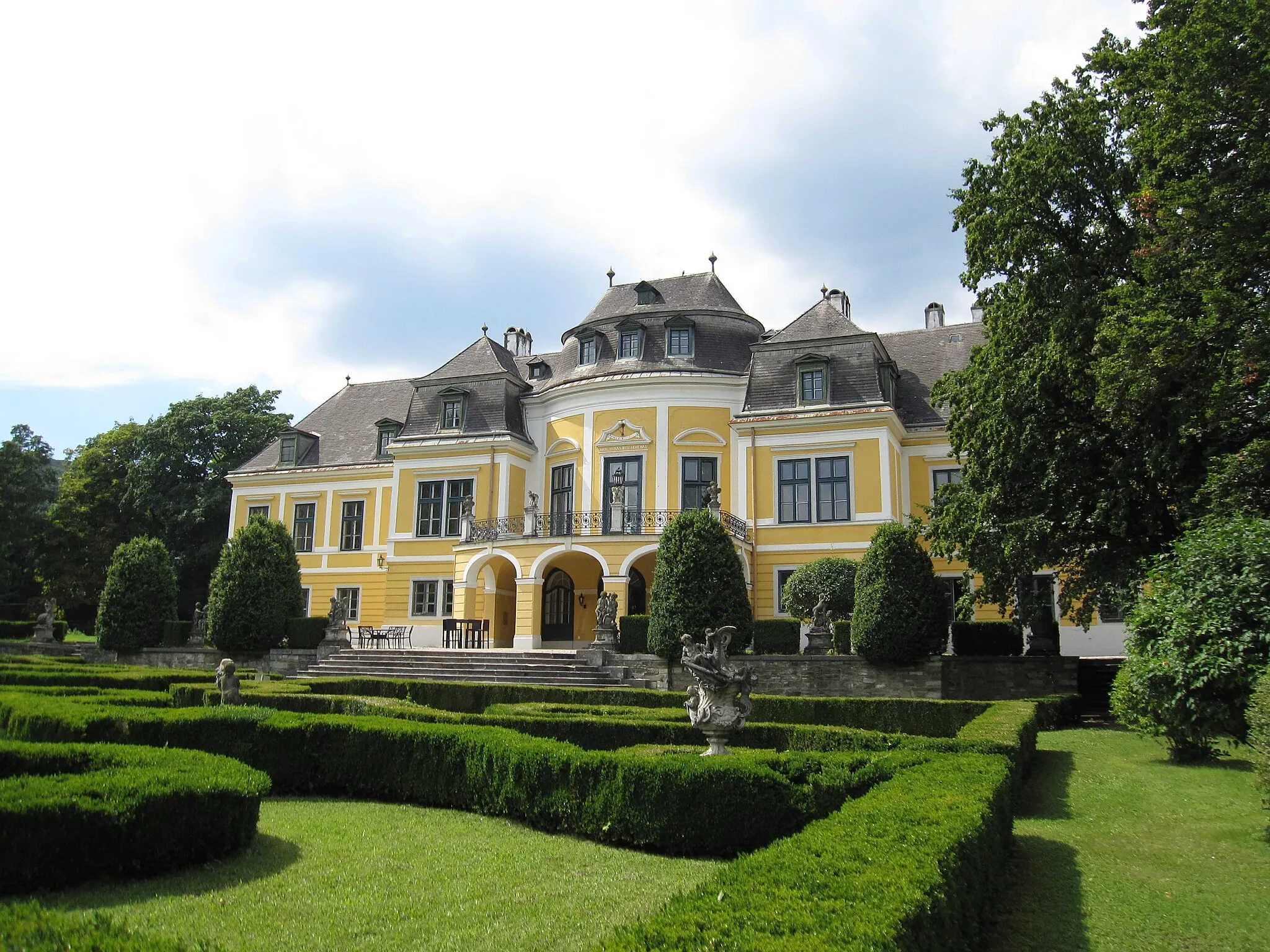 Photo showing: Schloss Neuwaldegg in Wien.