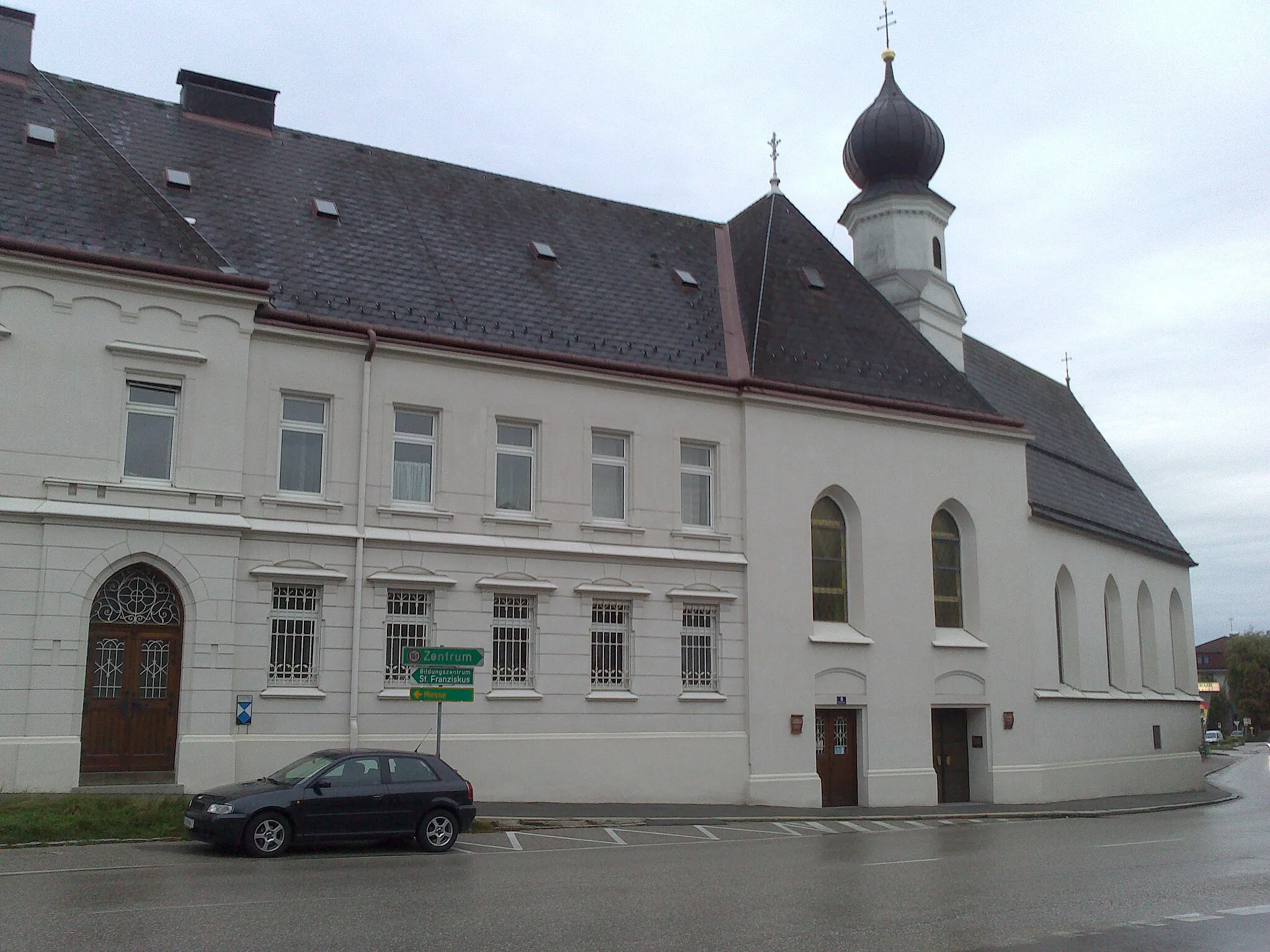 Photo showing: Redemptoristinnenkloster St. Anna und Kirche