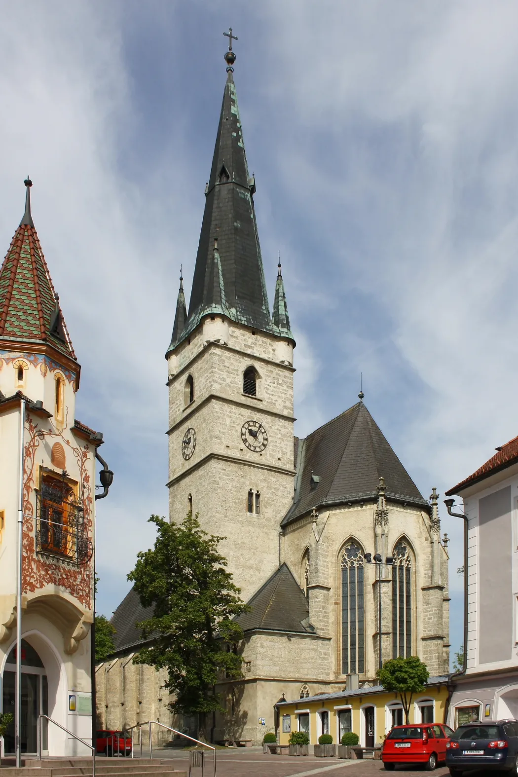 Photo showing: Die röm.-kath. Pfarrkirche in der Stadt Haag, Niederösterreich.
